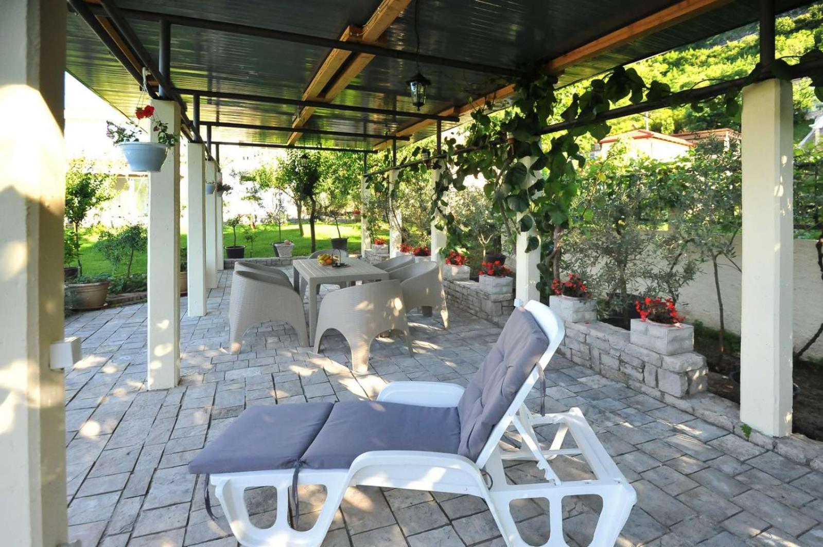 Pool House Maslina