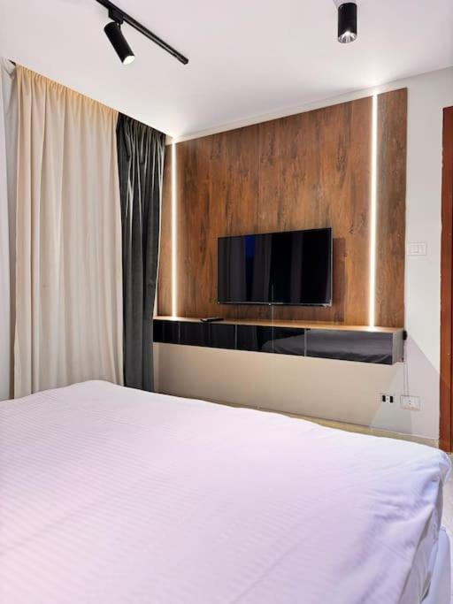 Charming serviced apartment