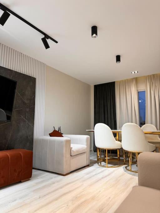 Charming serviced apartment