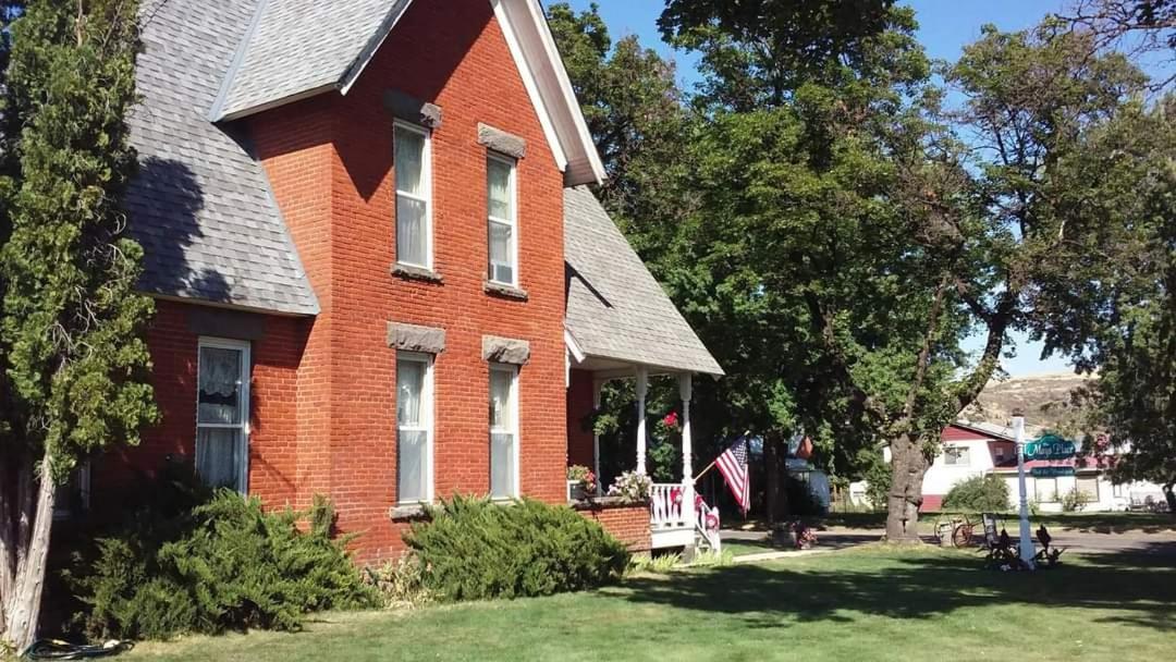The Mays Place Bed and Breakfast view 2