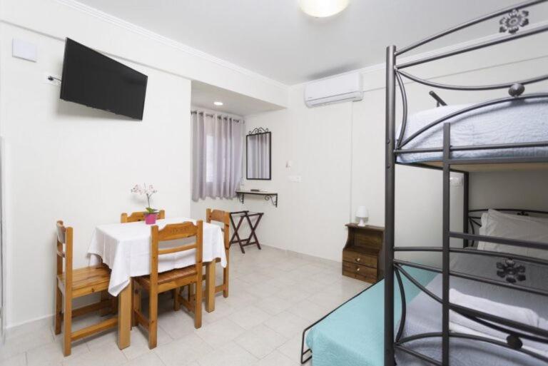 Katerina Apartments