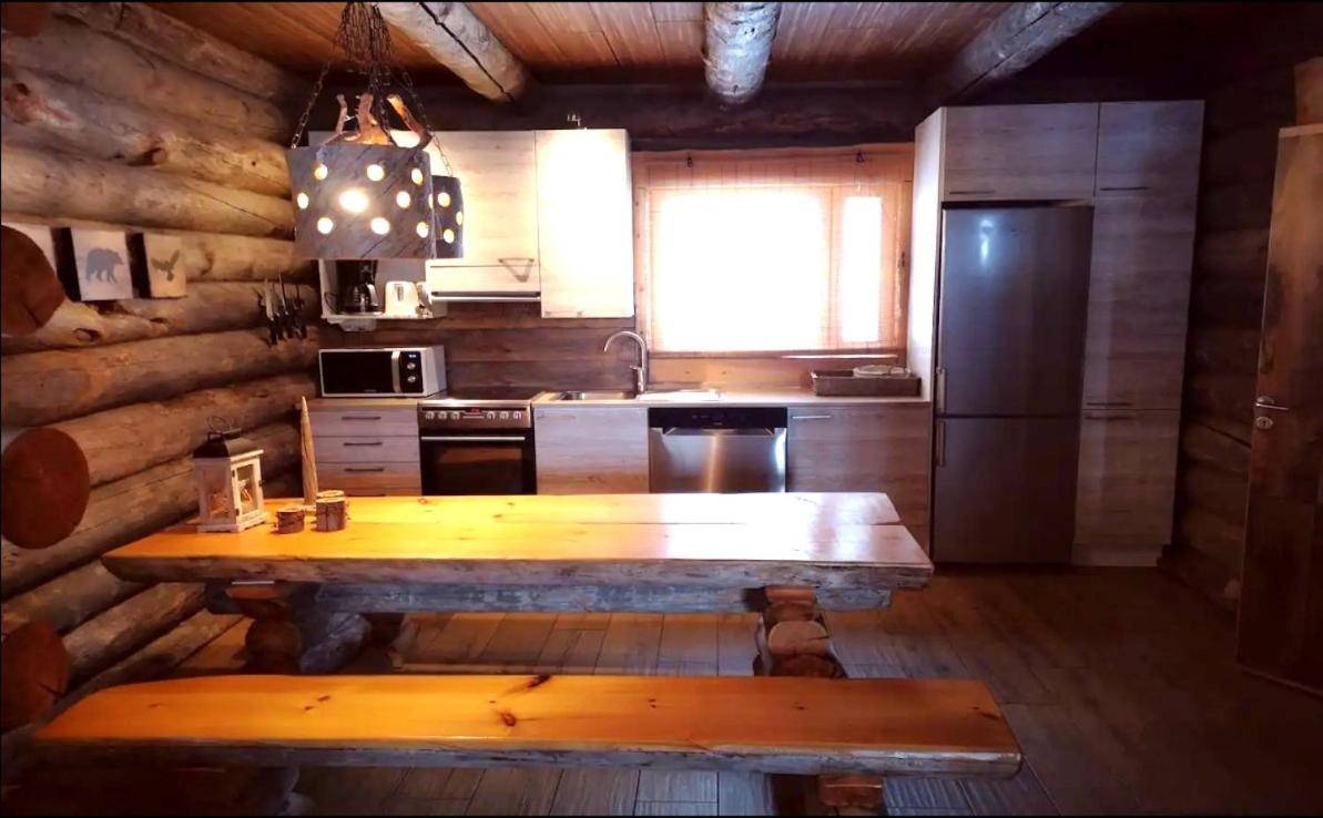 Comfy Cabin Retreat for 8 with Hot Tub & Sauna view 5