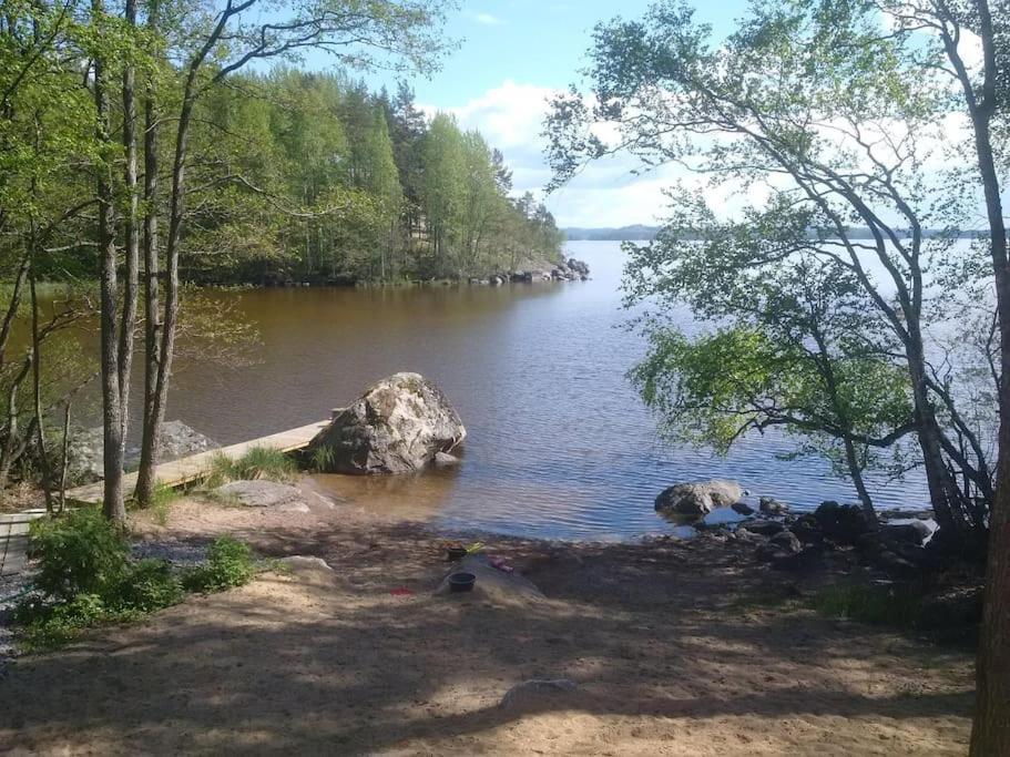 Comfy Cabin Retreat for 8 with Hot Tub & Sauna view 2