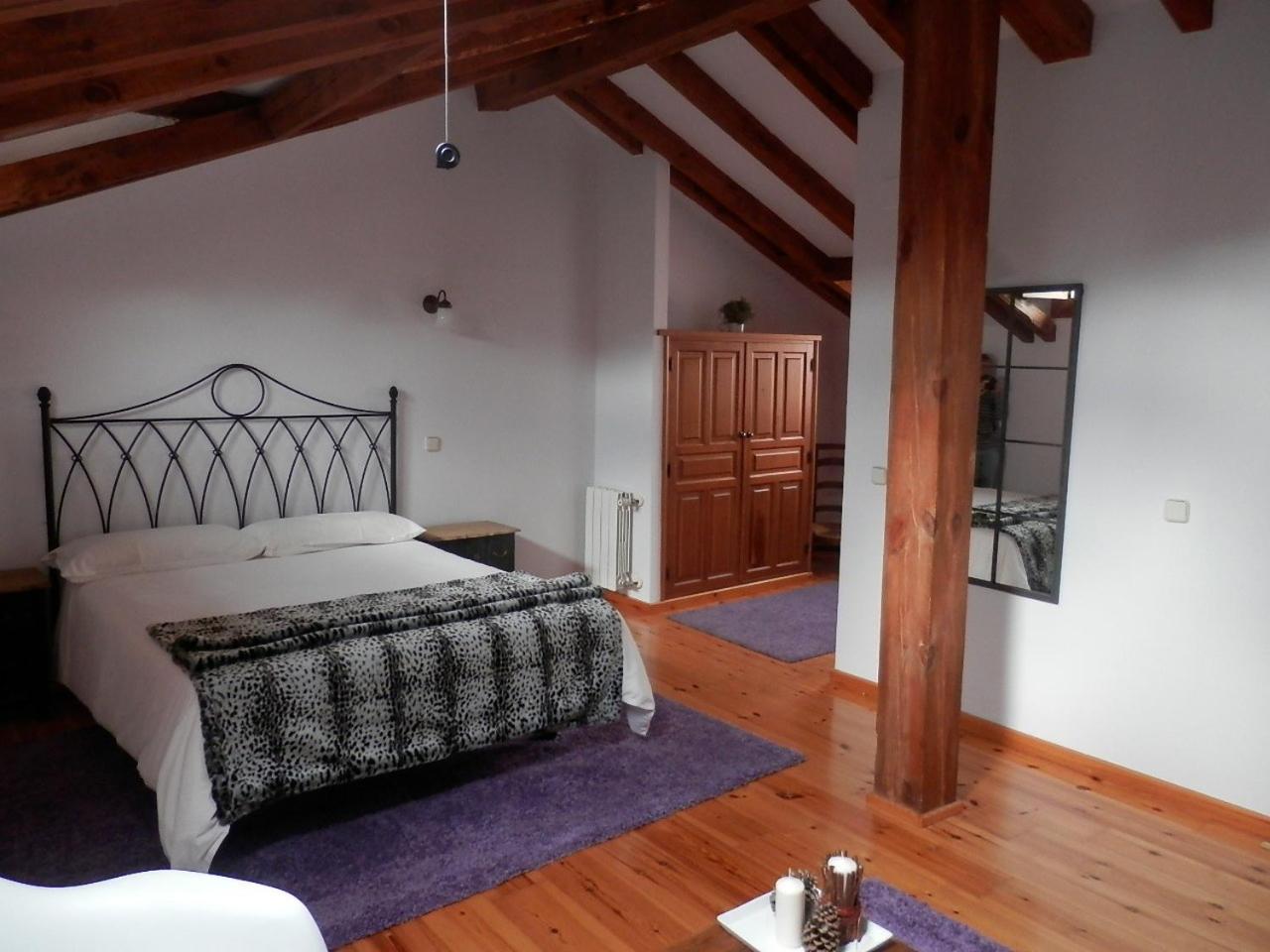 La Casona de Castilnovo - Gay Men Only