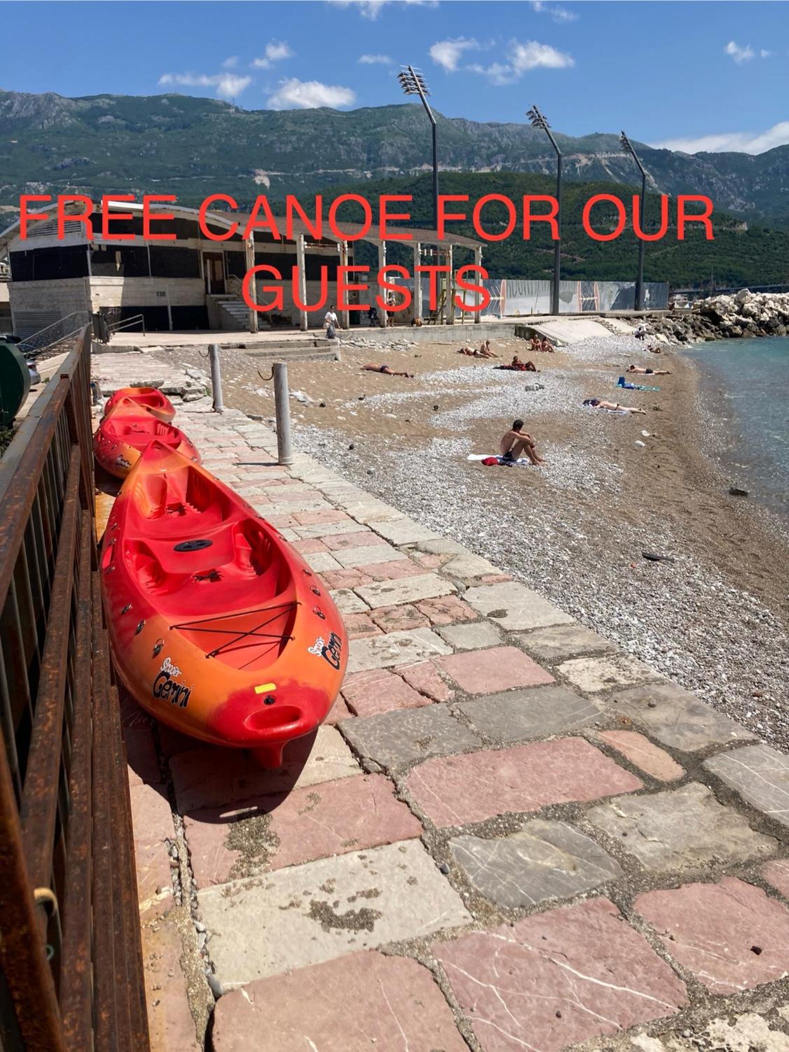 Plaža Stari Grad Budva pjena od mora Beach Apartman