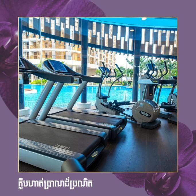 Relaxation Oasis Private Spacious 1BR with Amazing Pool by SYM A1610 view 3
