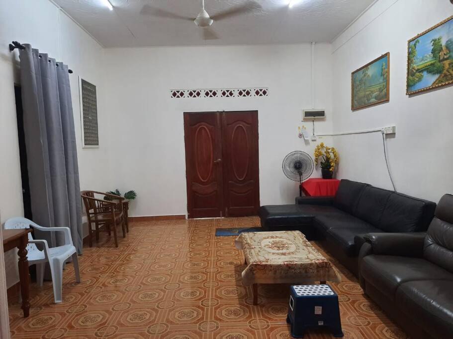 Suria 8 Homestay Jelawat Bachok photo 7