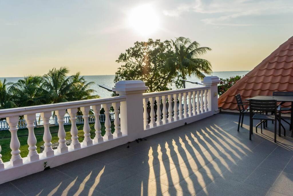 Sound of the Sea Villa PD