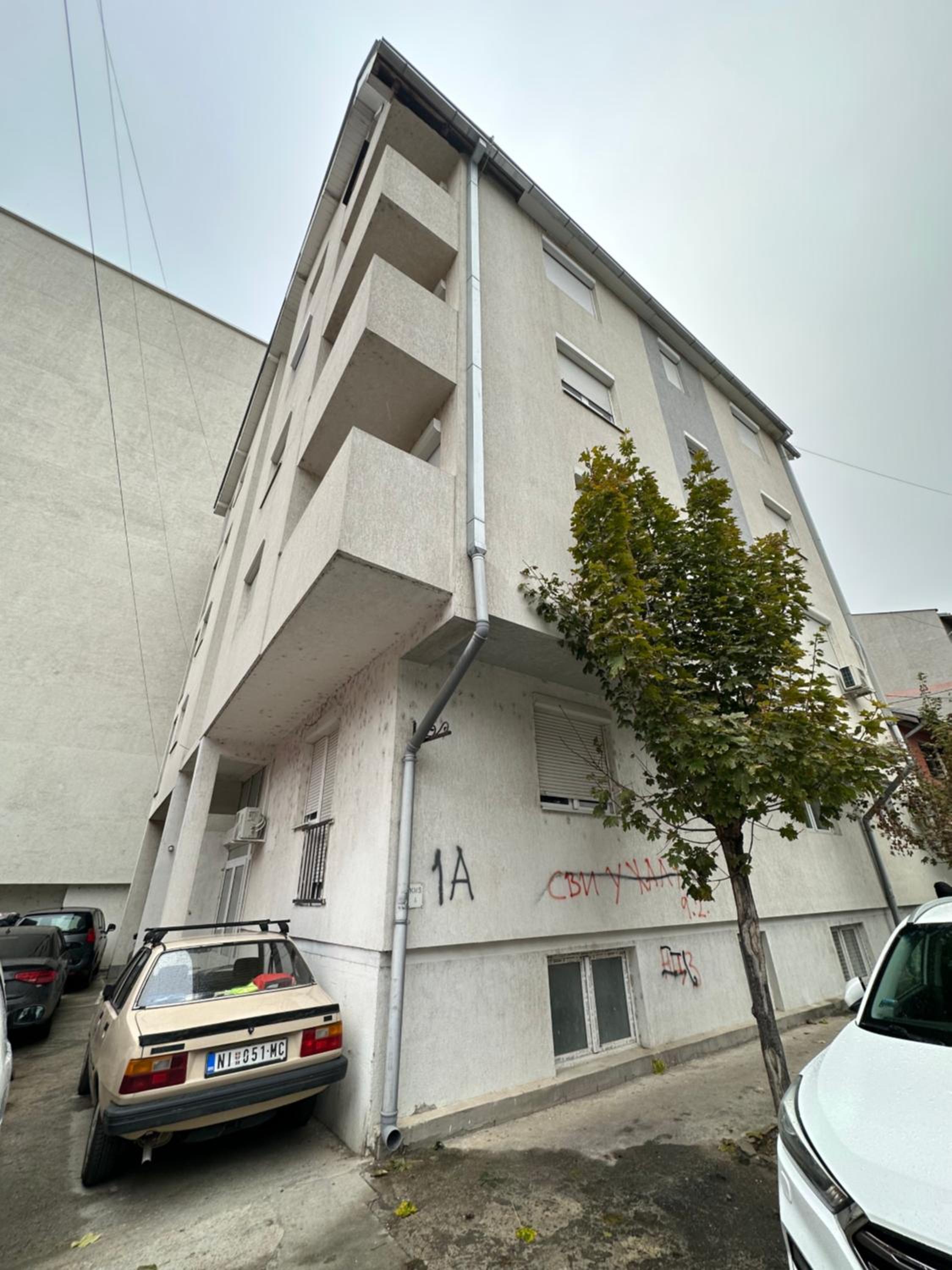 Photo 33