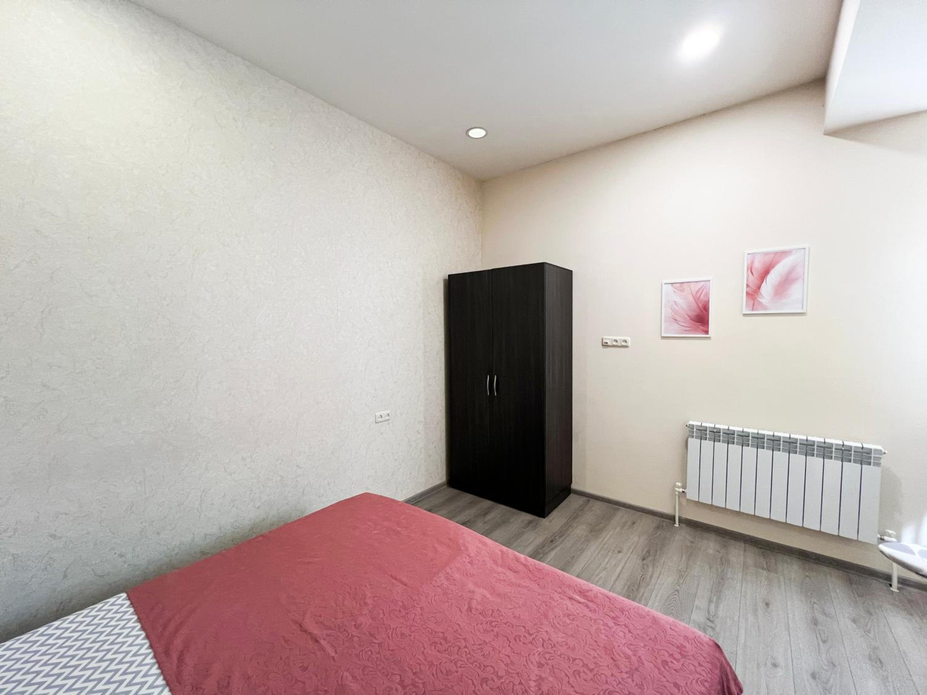 Pink melange apartment on Teryan 8