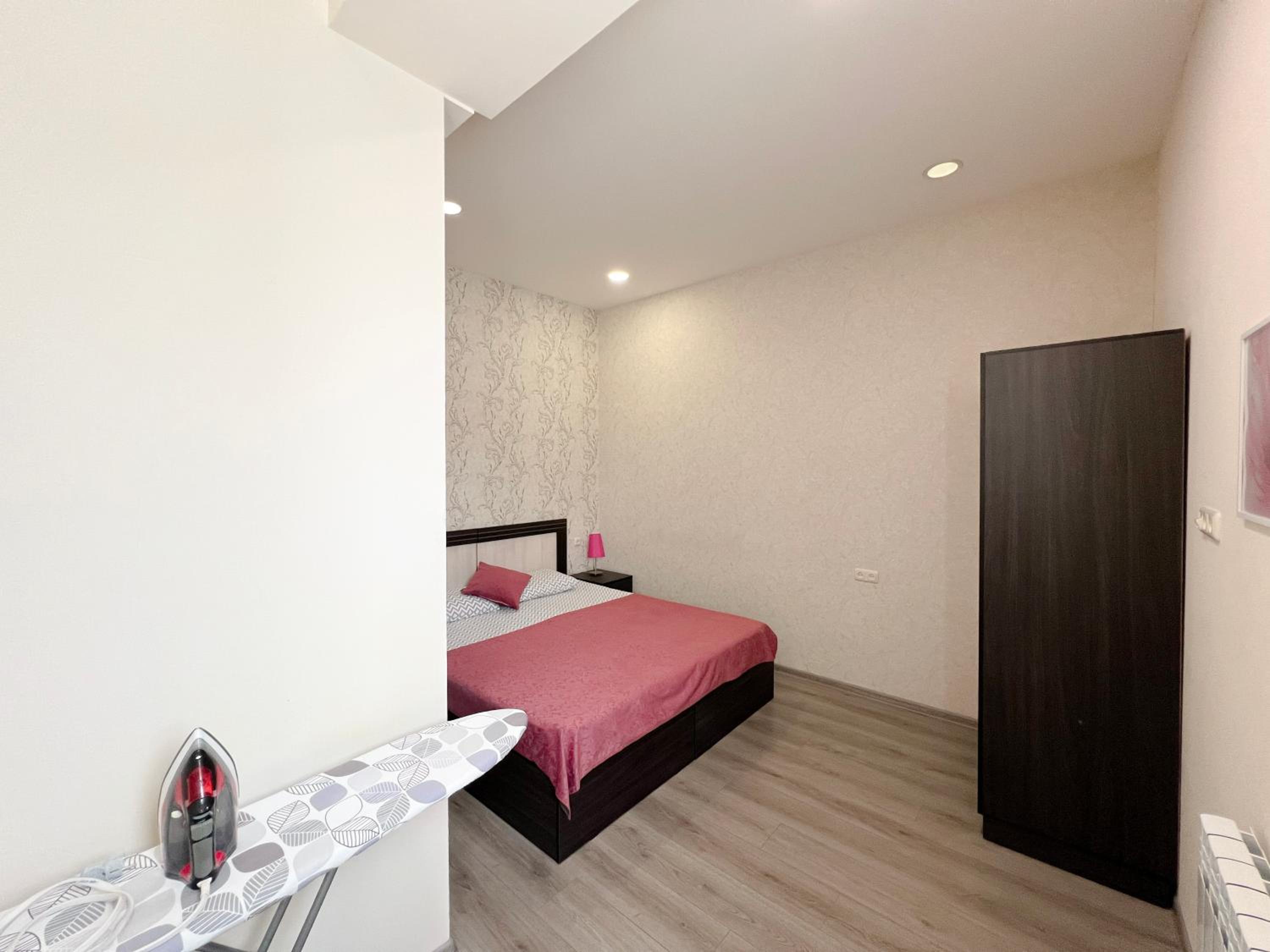 Pink melange apartment on Teryan 8