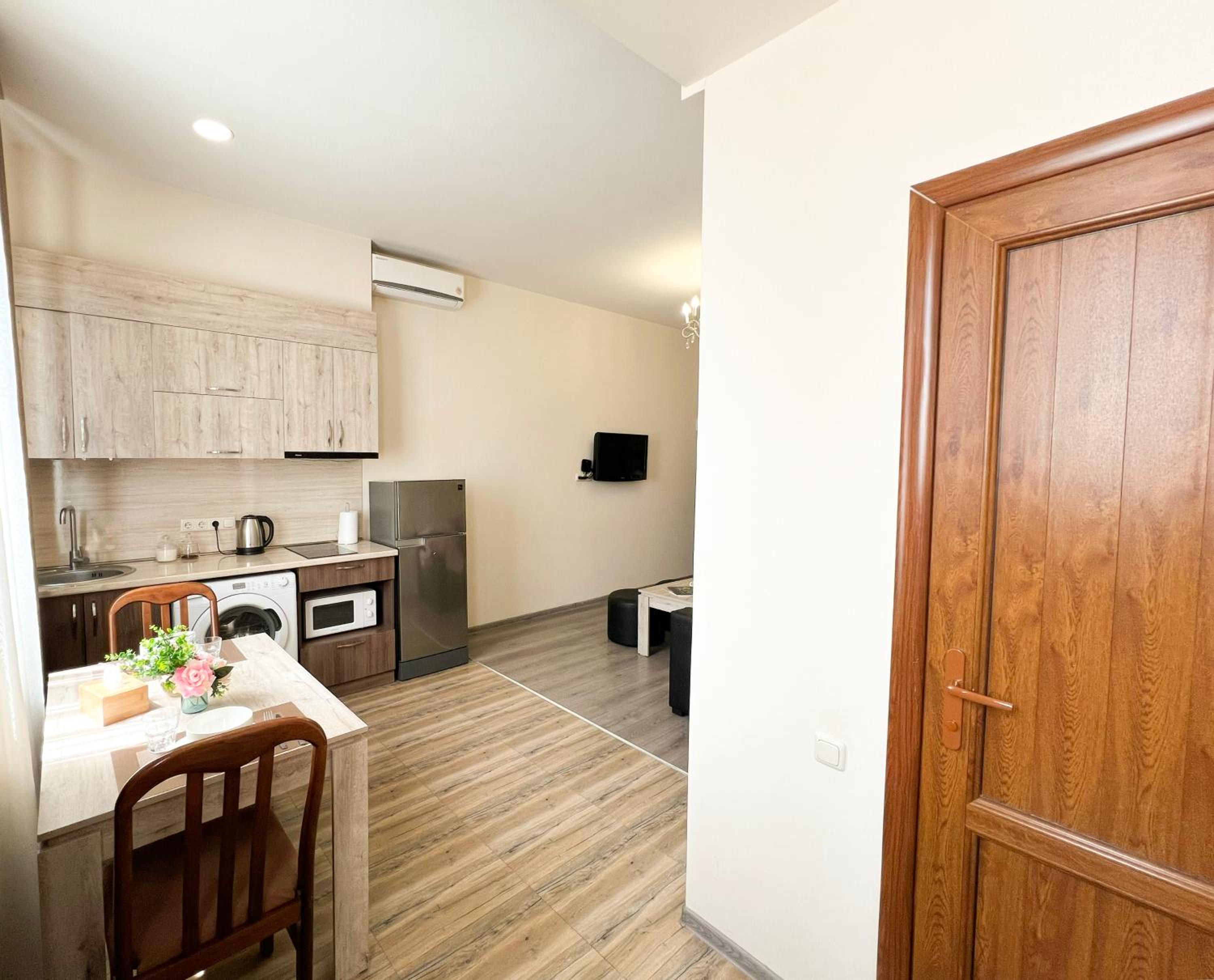 Pink melange apartment on Teryan 8