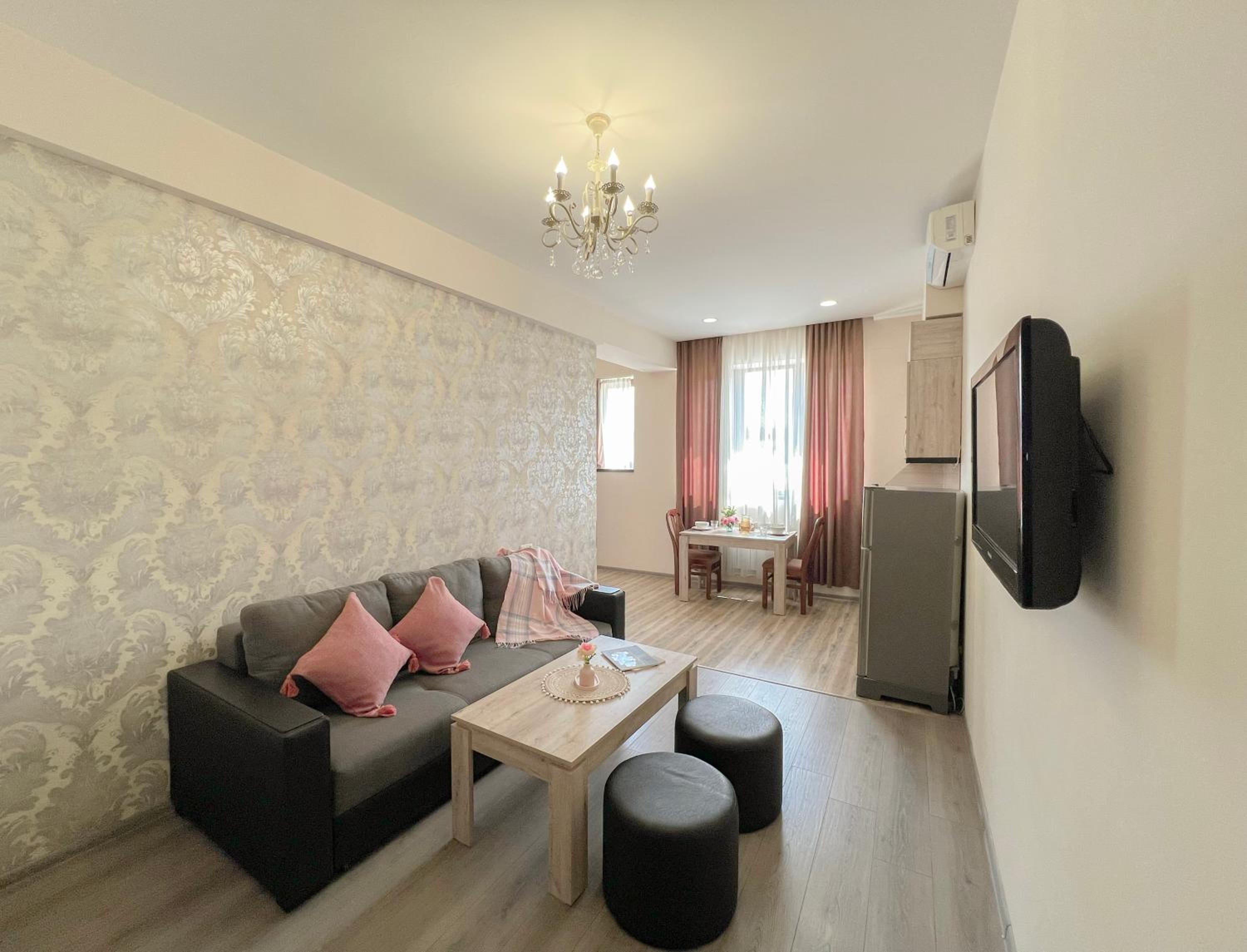 Pink melange apartment on Teryan 8