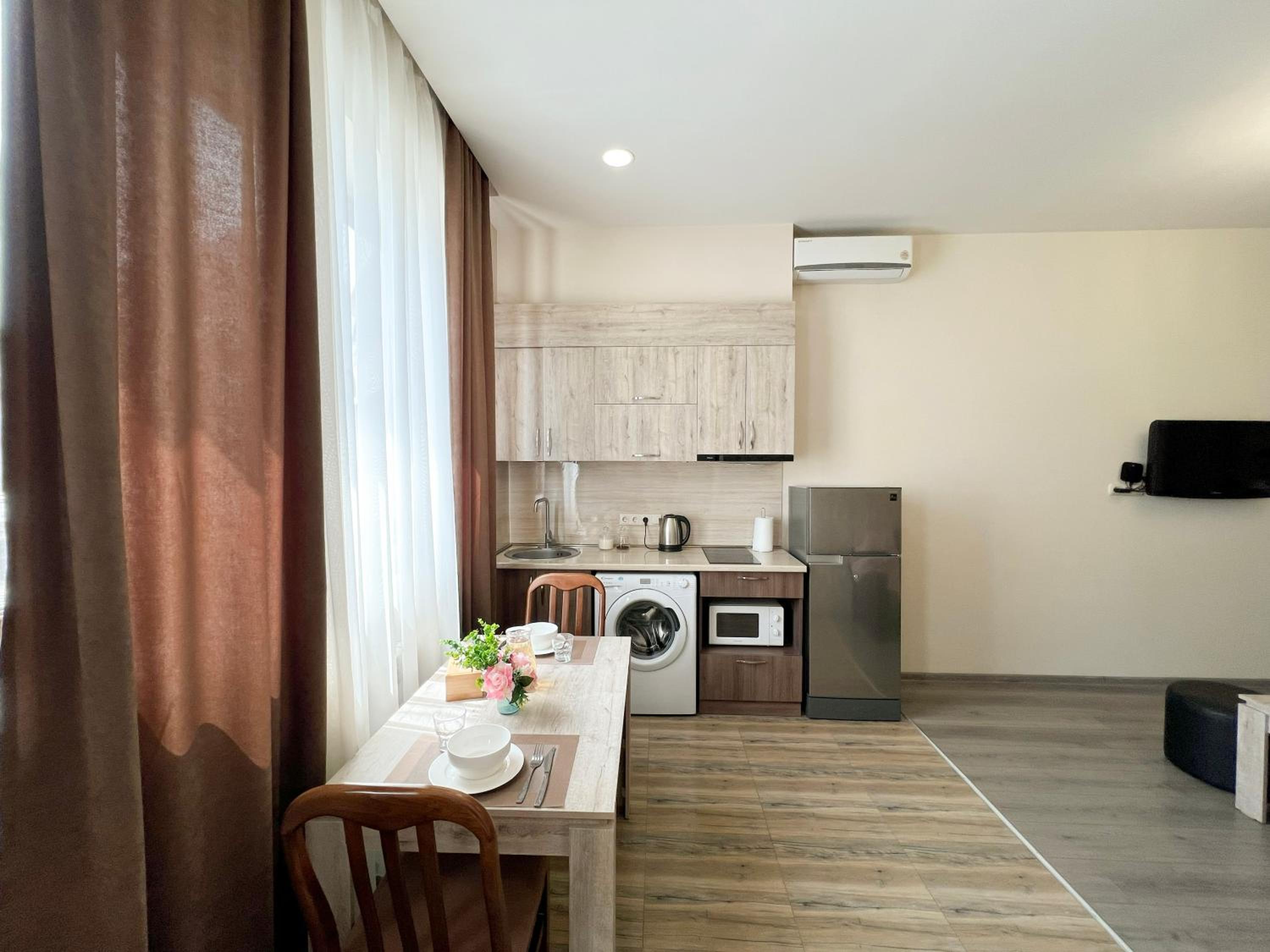 Pink melange apartment on Teryan 8