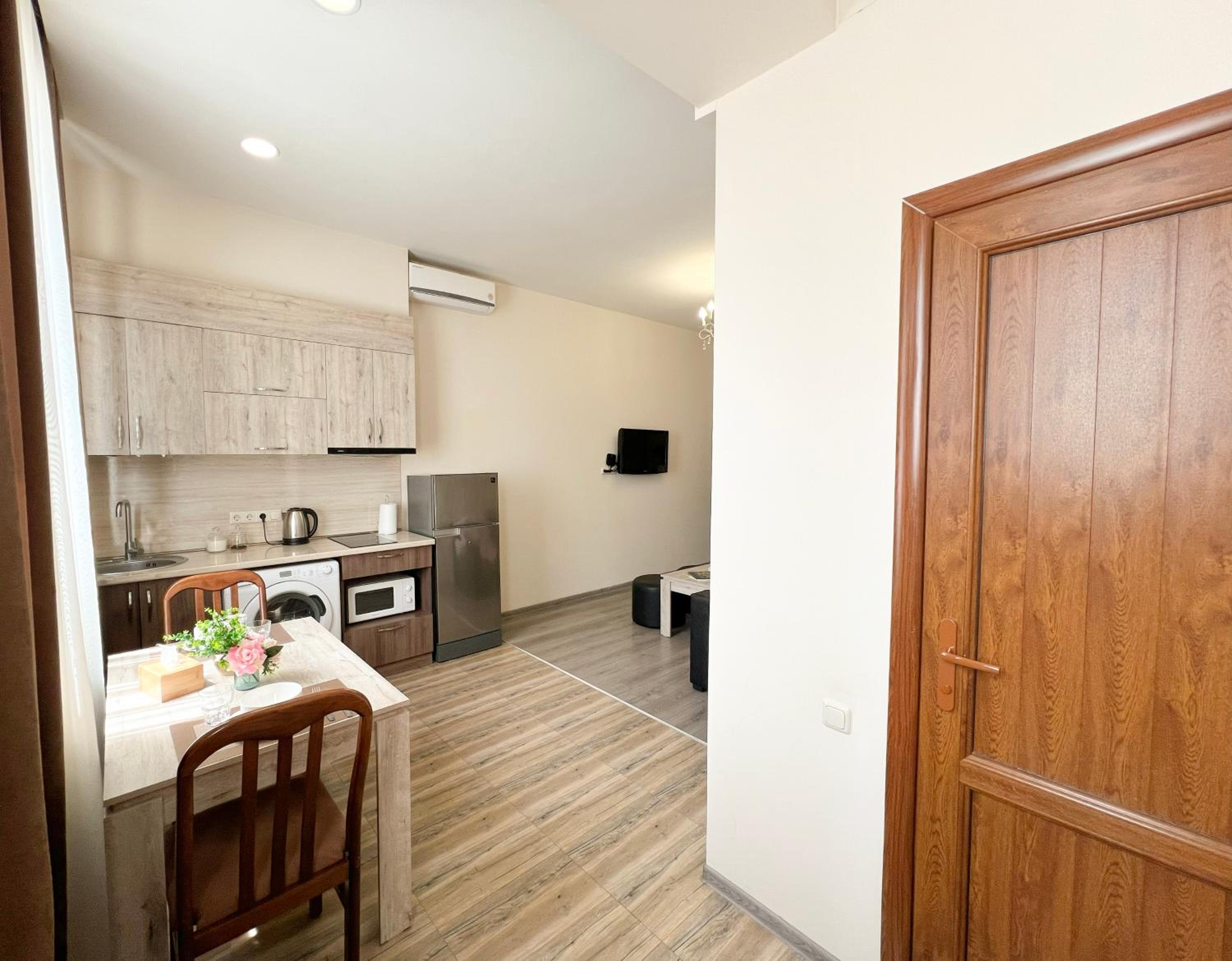 Pink melange apartment on Teryan 8