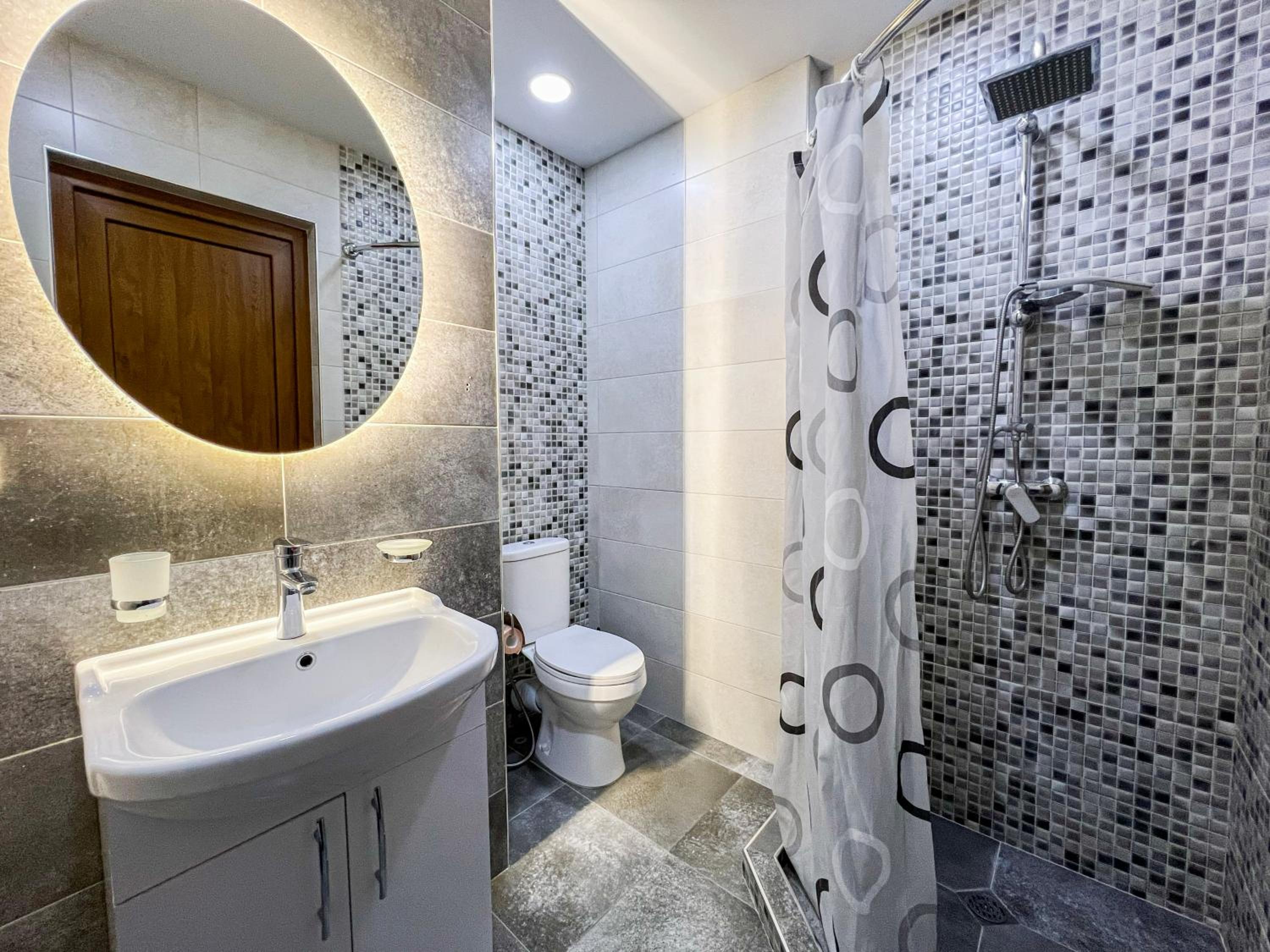 Pink melange apartment on Teryan 8