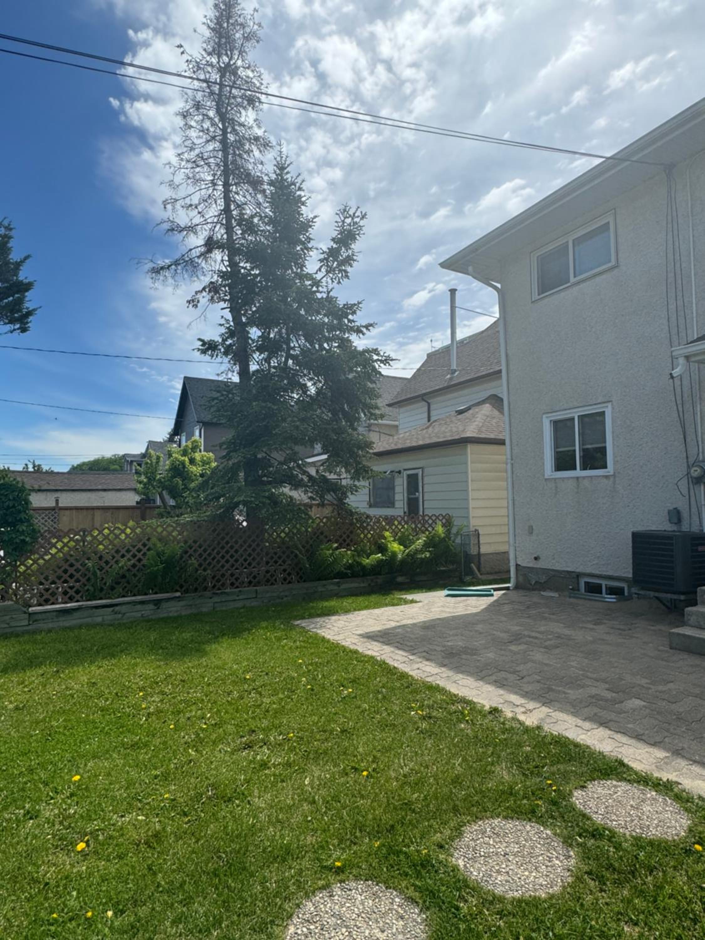 Walking distance to St Boniface, easy parking