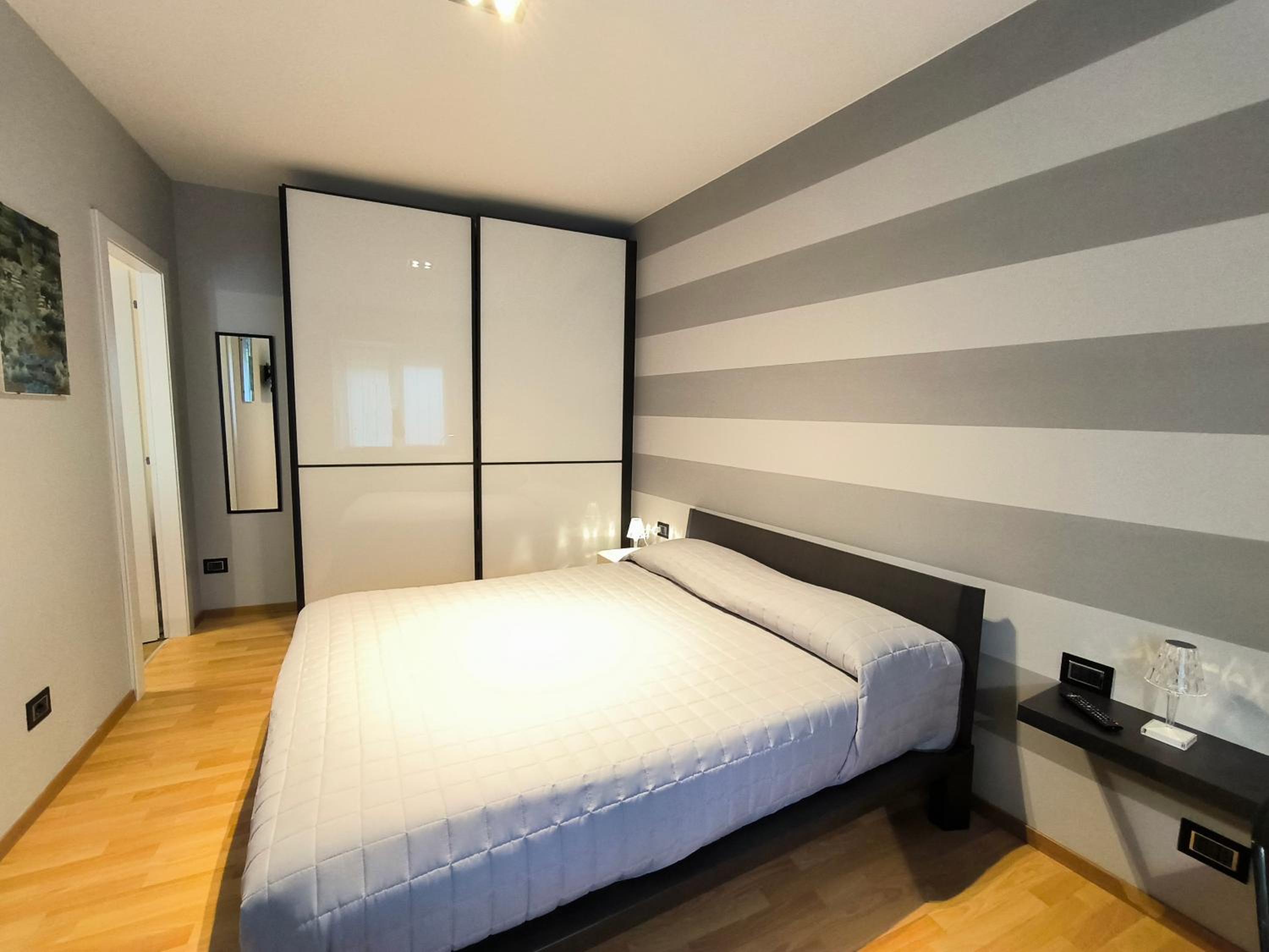 Casa Dina en Baveno — hotel room