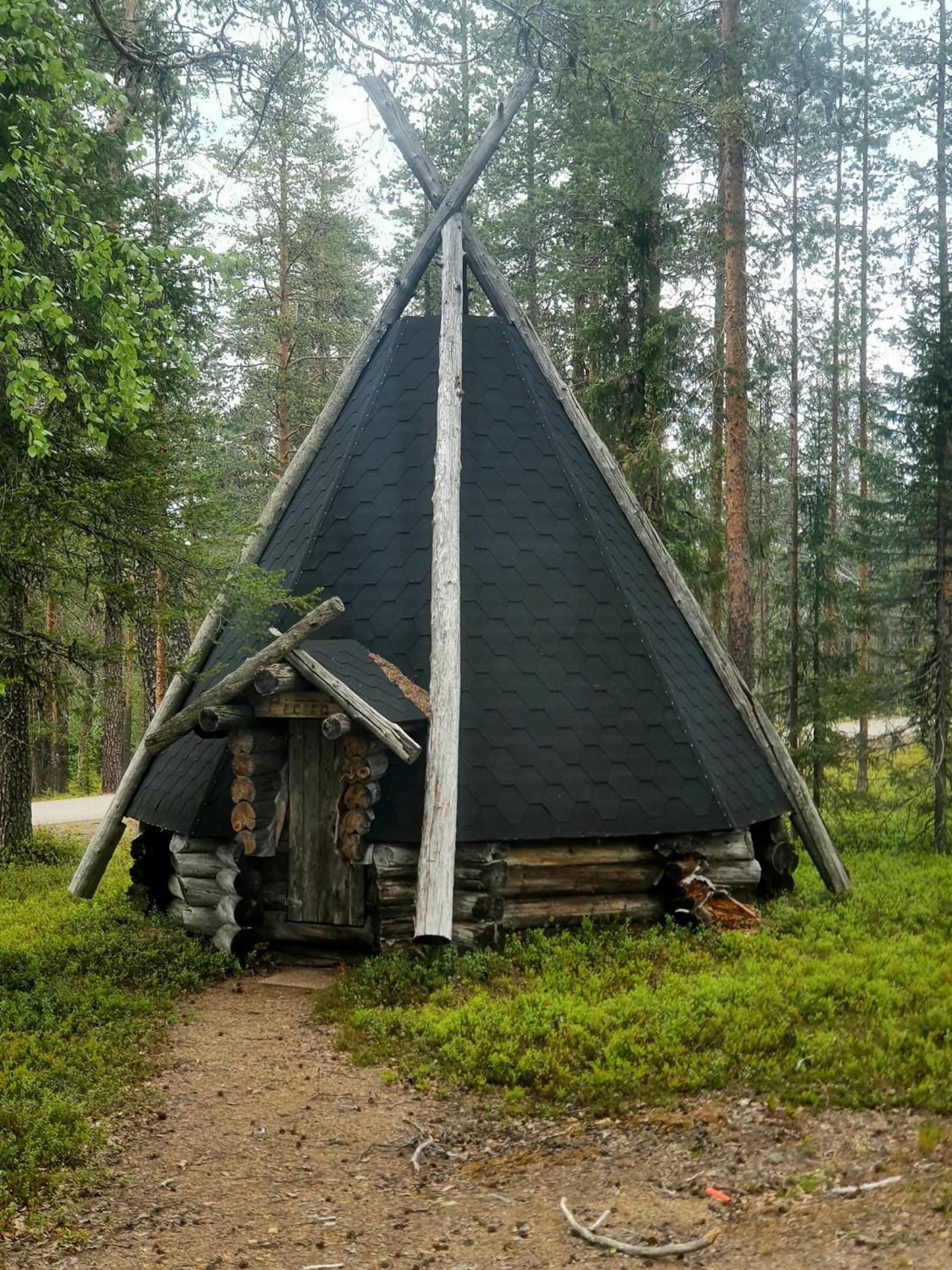 KeloValkea Äkäslompolo