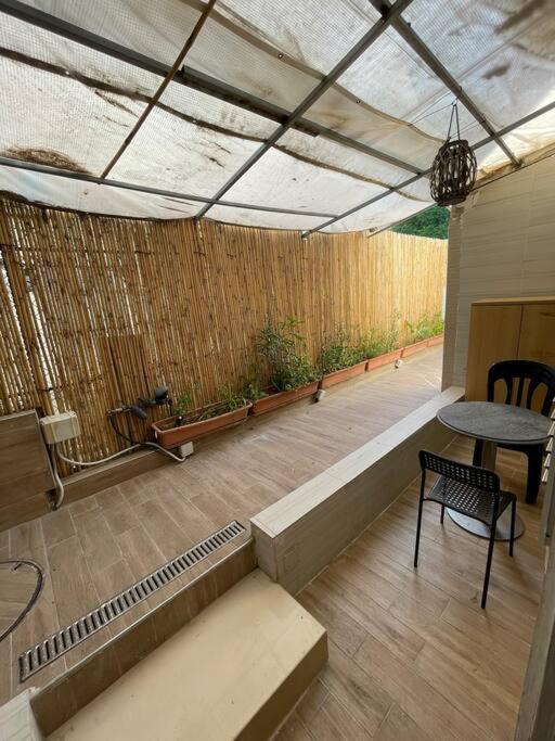 Studio with garden, 5 min walk to the sea view 2