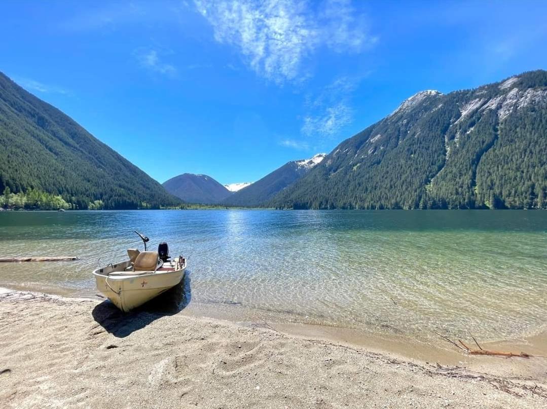 Garden House Near Heritage Park-Coliseum -HWY 1-Fishing-Cultus Lake