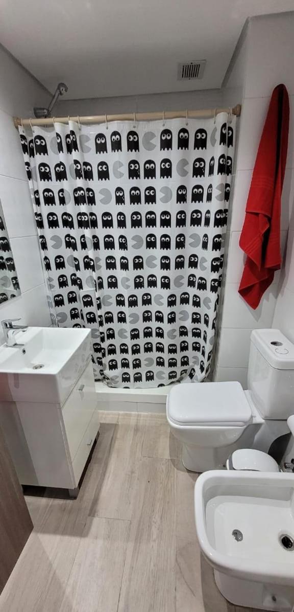 Dreamt brand new apartment, Soñado mono-ambiente nuevo