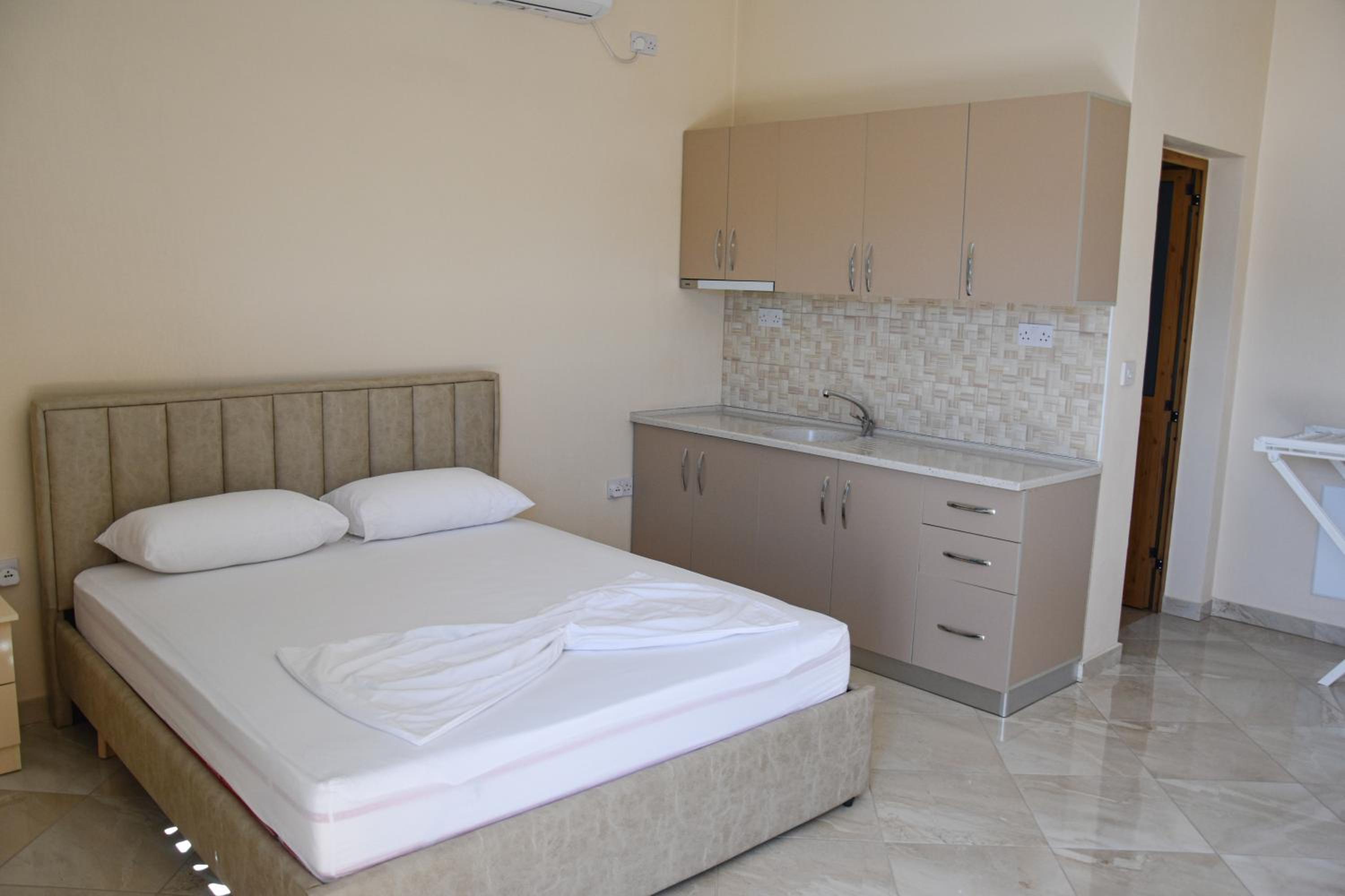 Lumaj Hostel