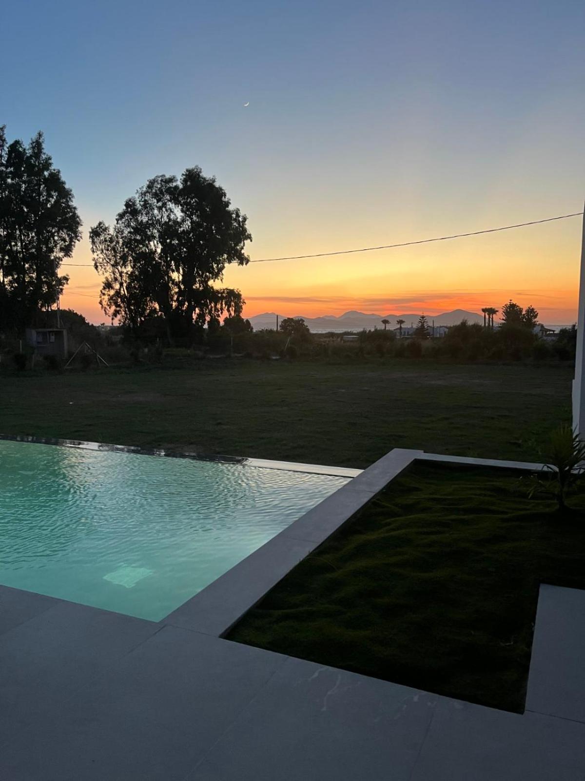 Aphrodite Luxury Suites, Private Heated Pool & Jacuzzi -Romantic Escape for Couples photo 5