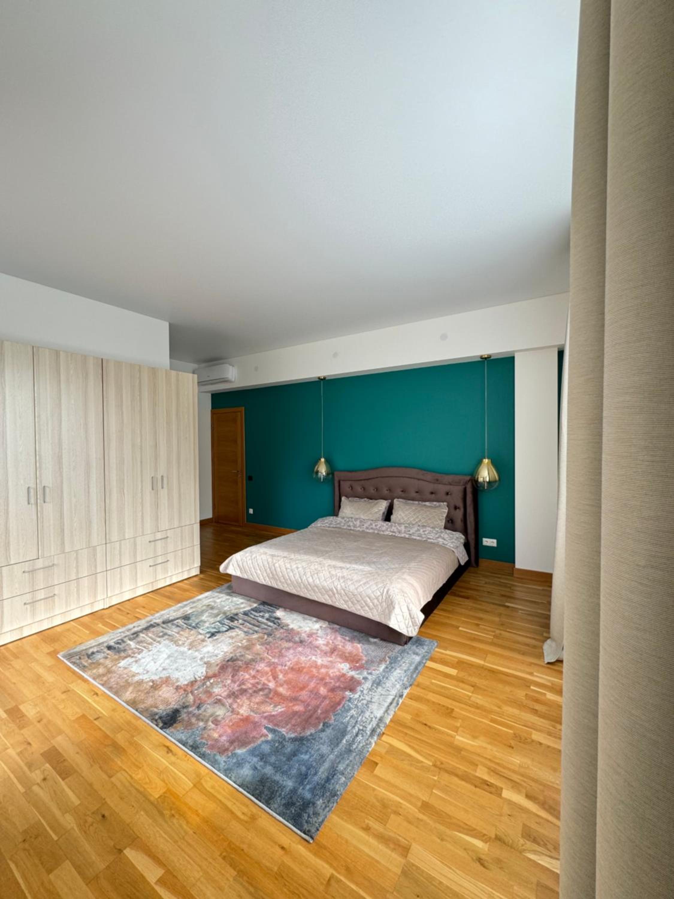 Spacious Family Apartment by the Sea view 5