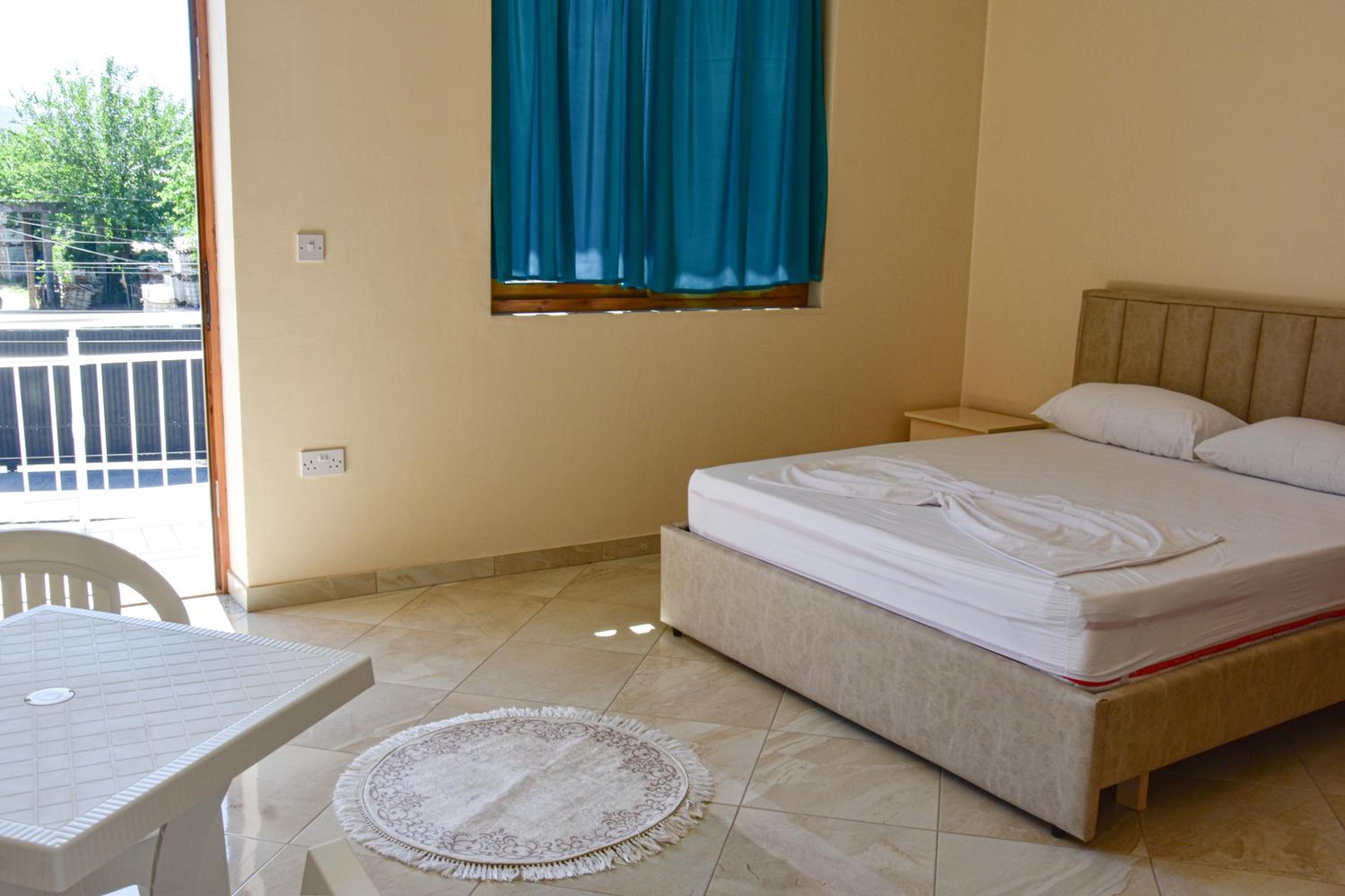 Lumaj Hostel