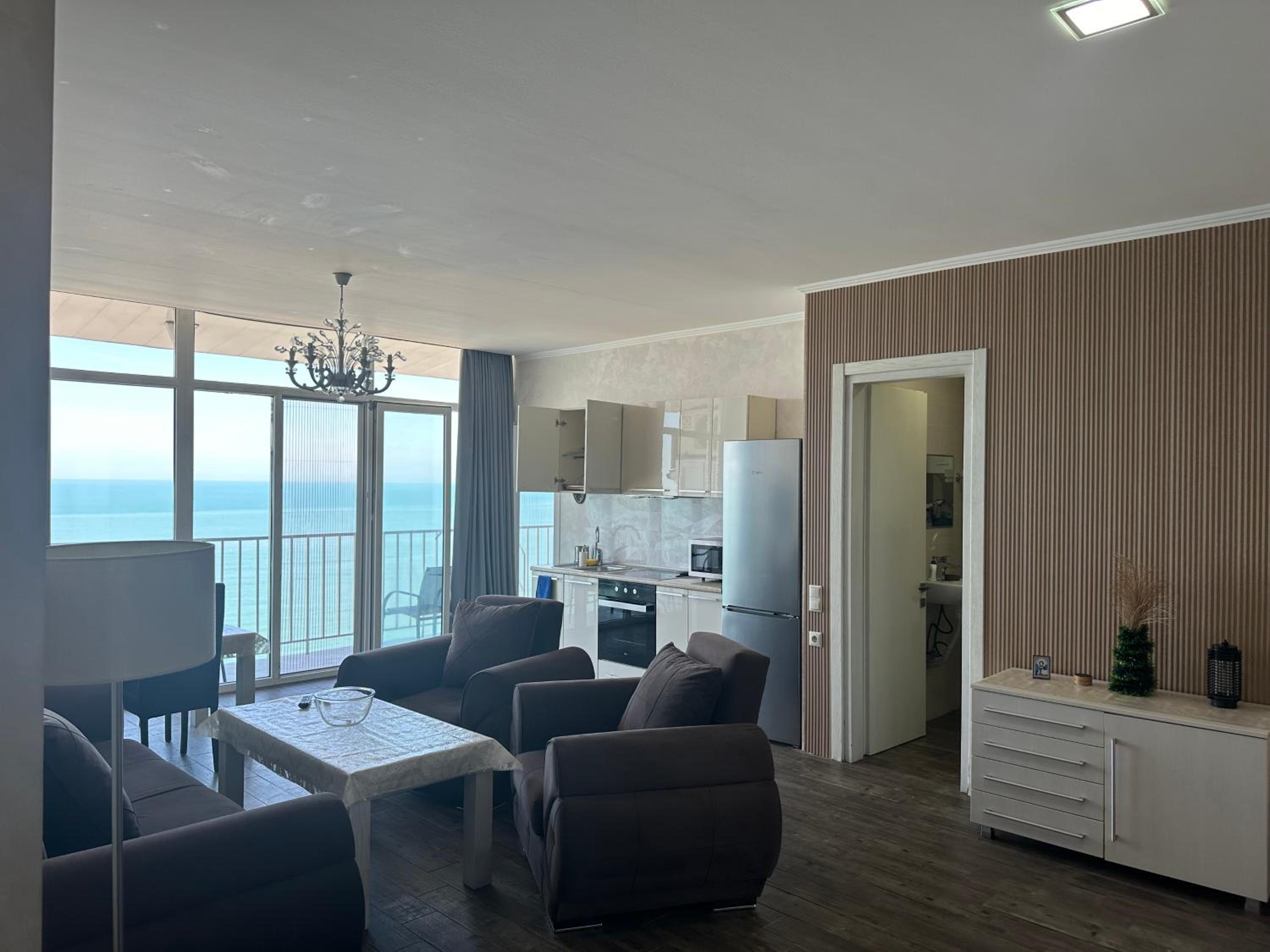 Apartment on the beach magnolia view 3