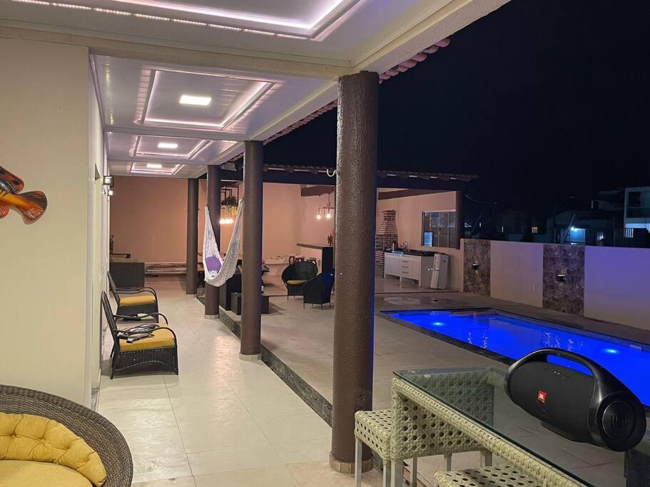 Casa com magnífica vista para praia do Atalaia