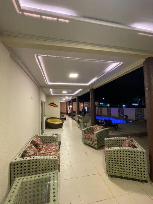 Casa com magnífica vista para praia do Atalaia