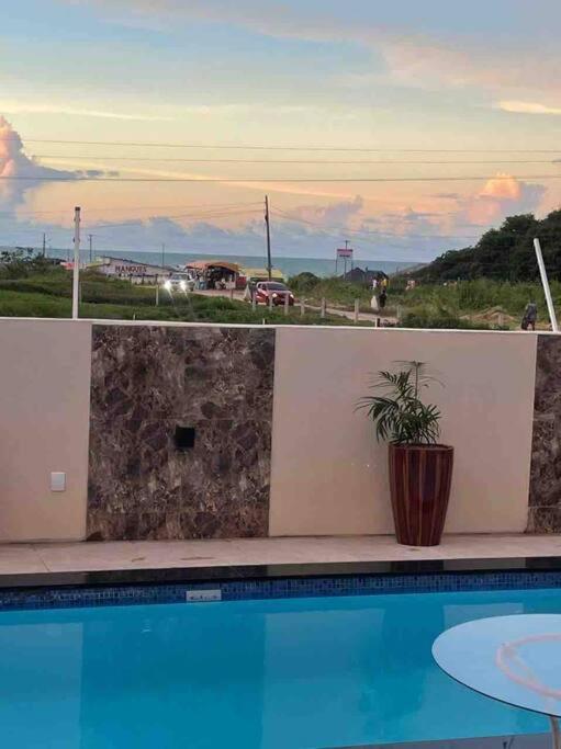 Casa com magnífica vista para praia do Atalaia