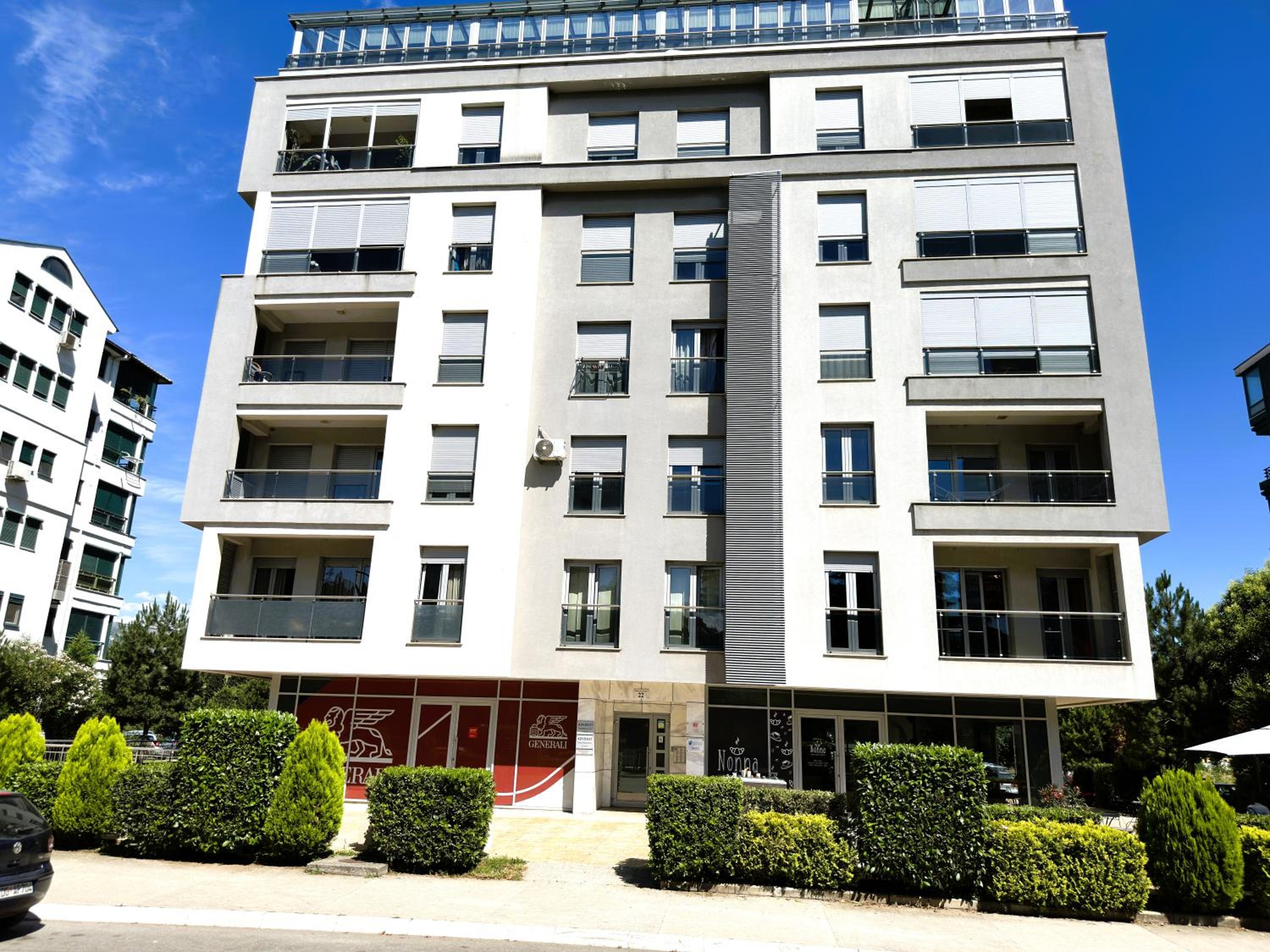 Hotel Renta Stanovi Podgorica - Image 1