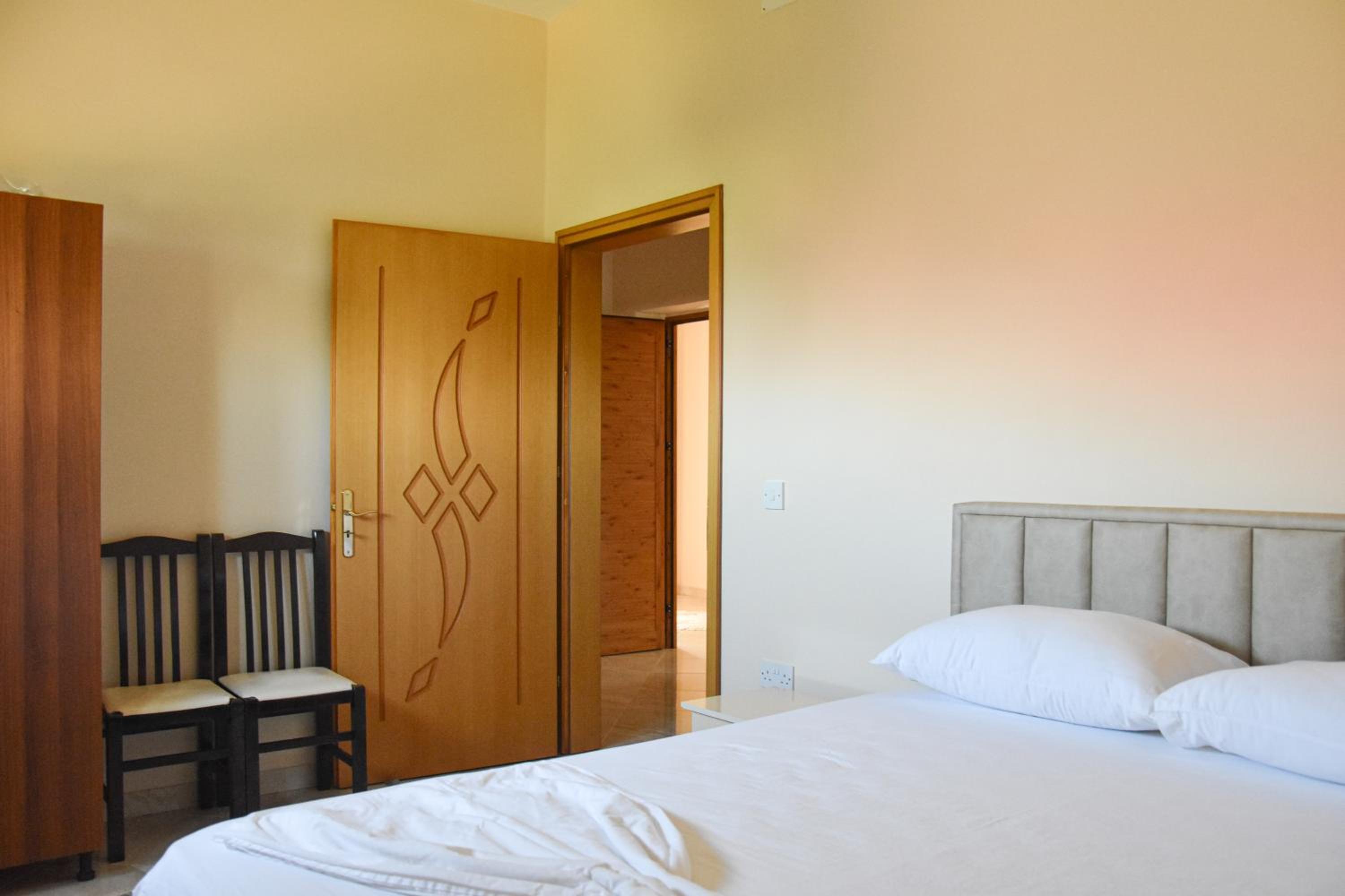 Lumaj Hostel