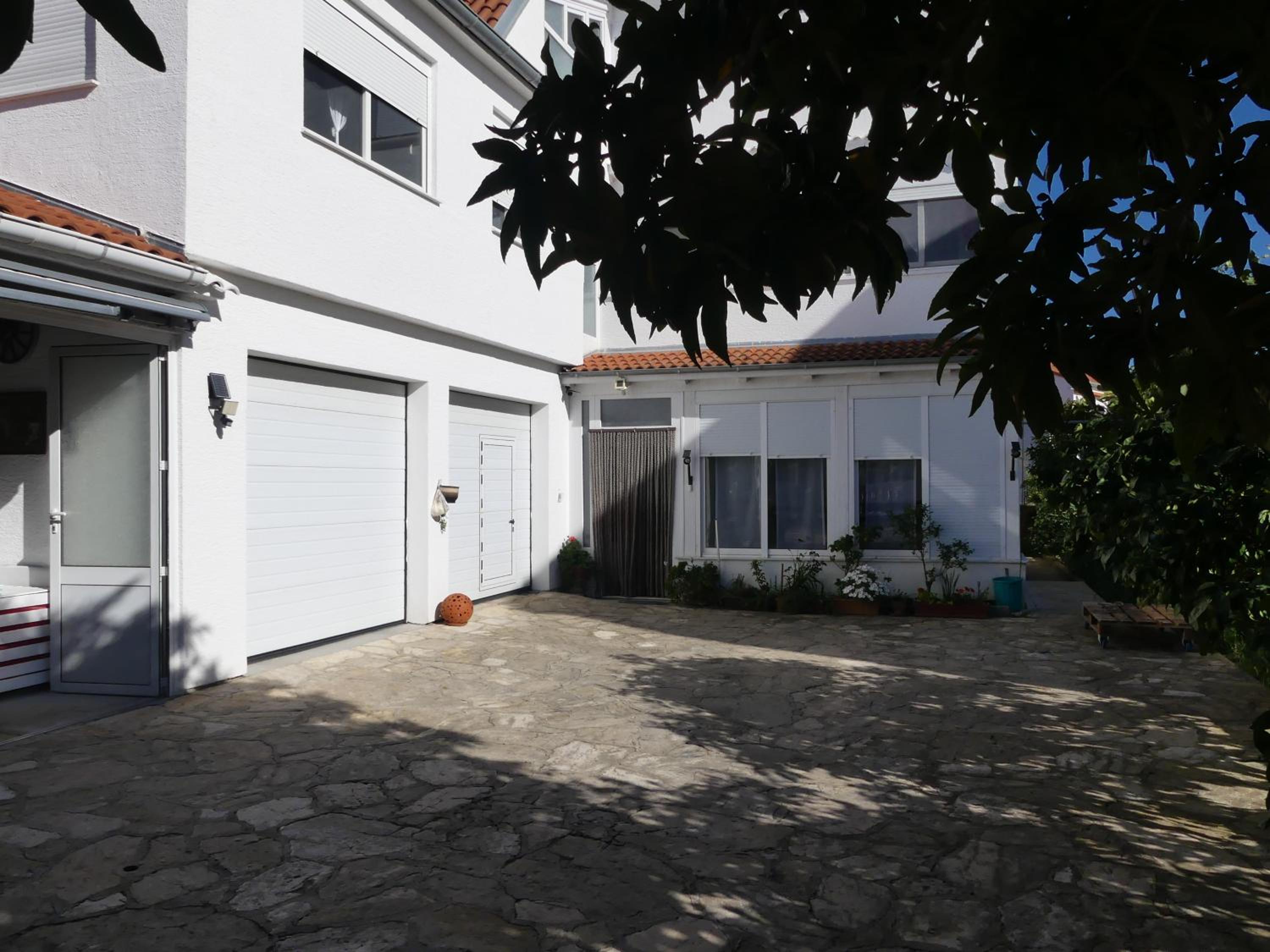 Family Apartment near Beach Petrčane - Quiet & Central - Unit 2 view 4