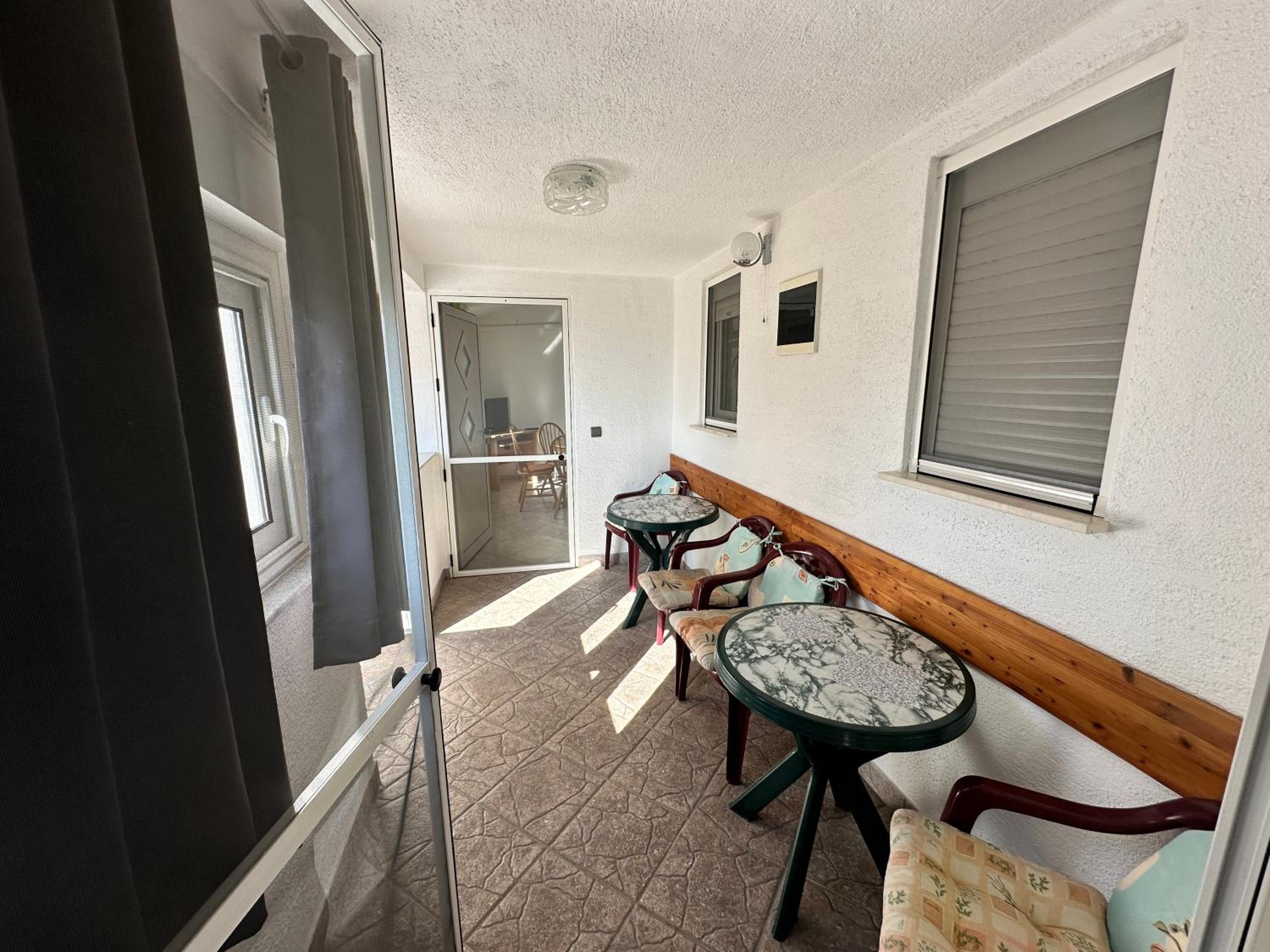 Family Apartment near Beach Petrčane - Quiet & Central - Unit 2 view 5