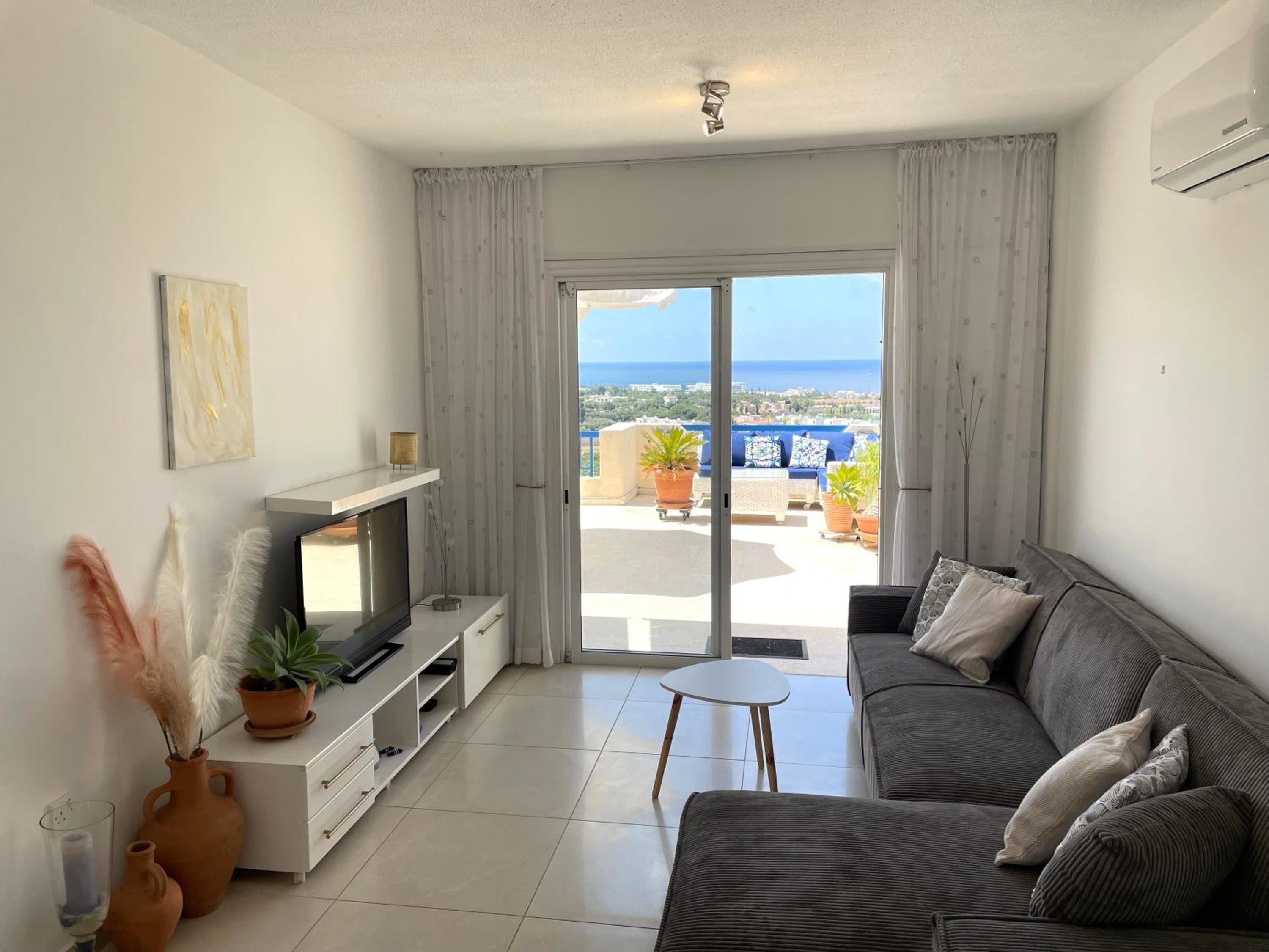 Sea View Penthouse-Style