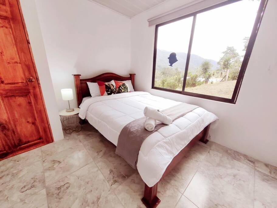 Hermosa Casa en Medio de la Naturaleza Monteverde