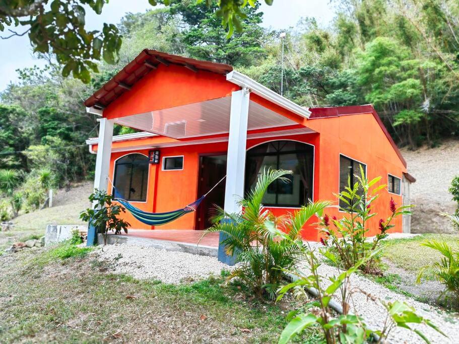 Hermosa Casa en Medio de la Naturaleza Monteverde