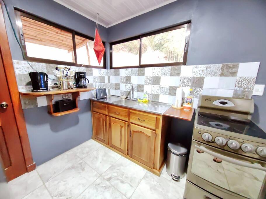 Hermosa Casa en Medio de la Naturaleza Monteverde