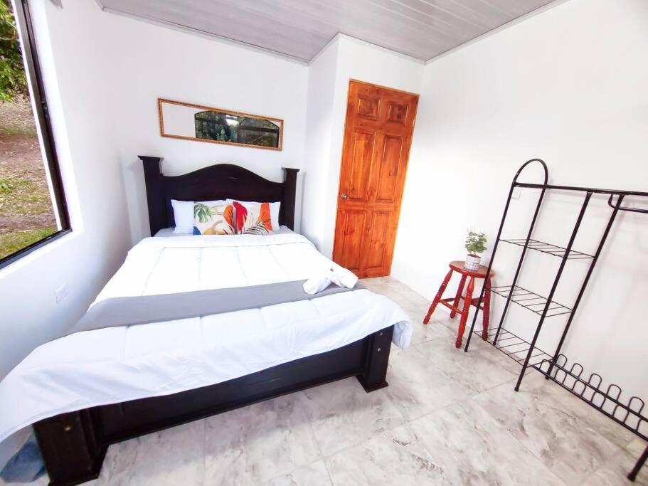 Hermosa Casa en Medio de la Naturaleza Monteverde