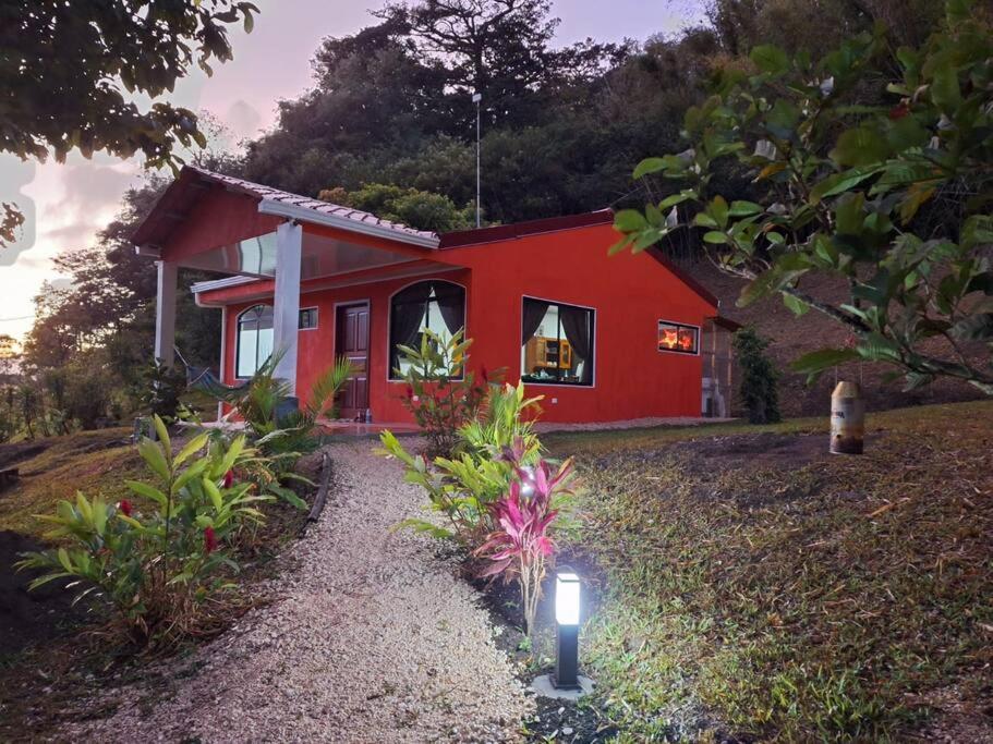 Hermosa Casa en Medio de la Naturaleza Monteverde