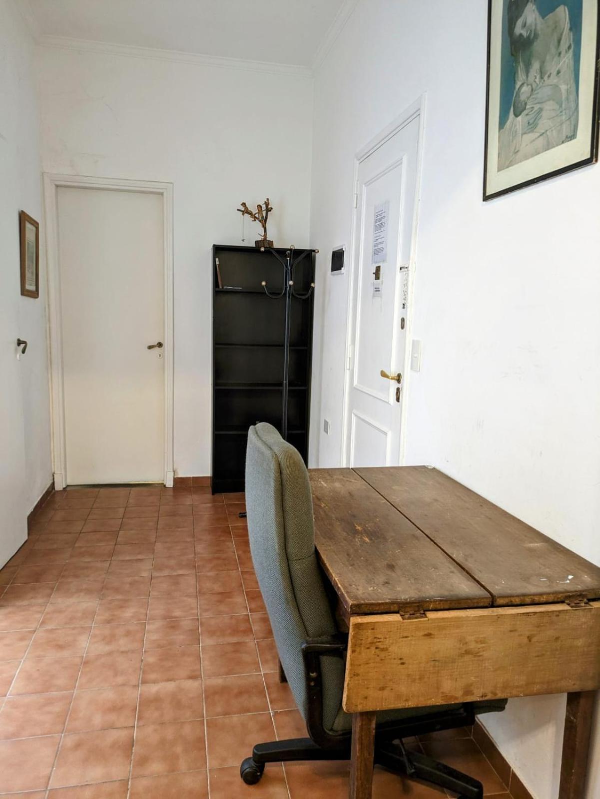 Cómodo y amplio departamento en Buenos Aires con patio interno
