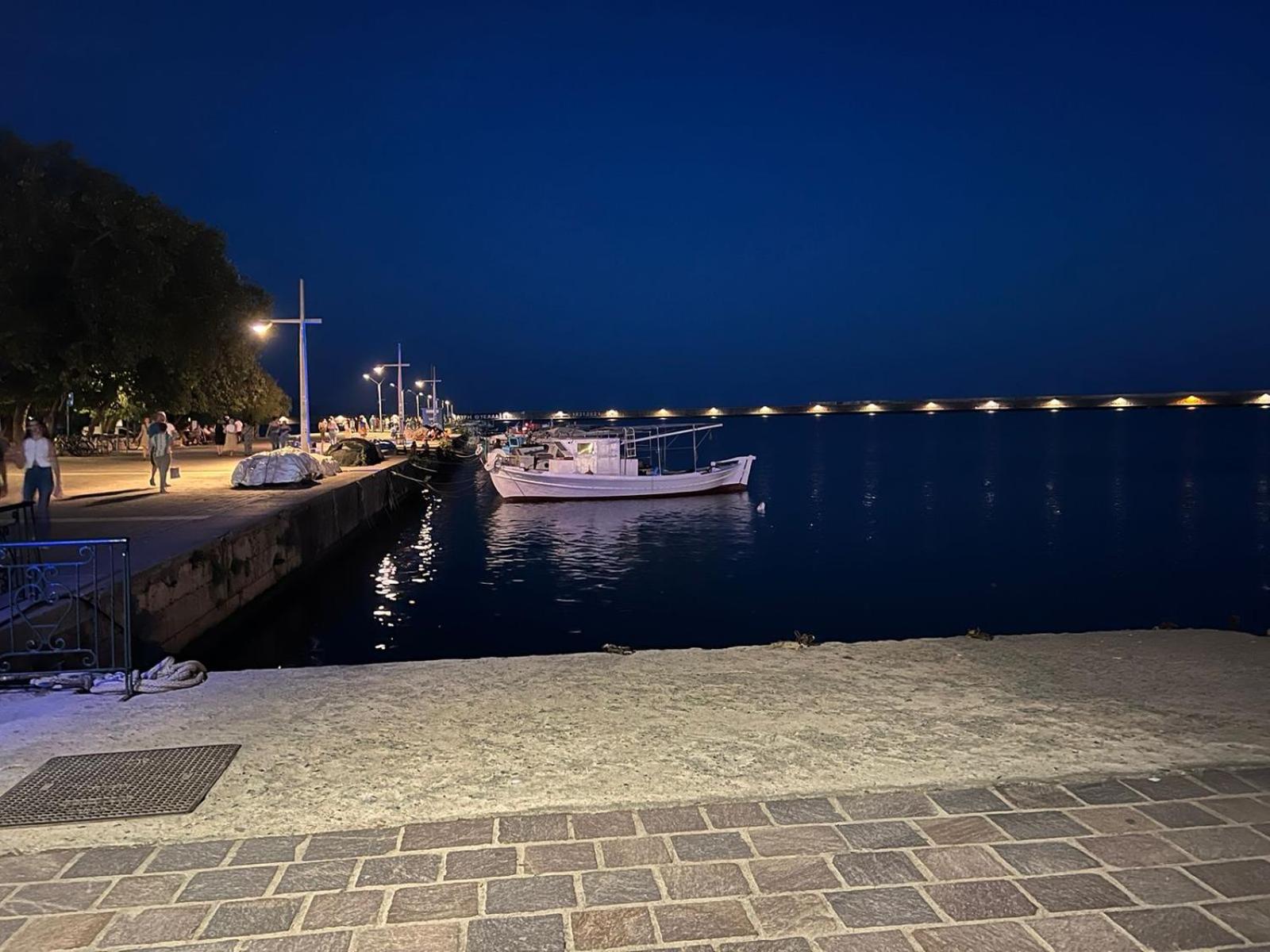 Grand Luxury Apartment Seafront Kalamata