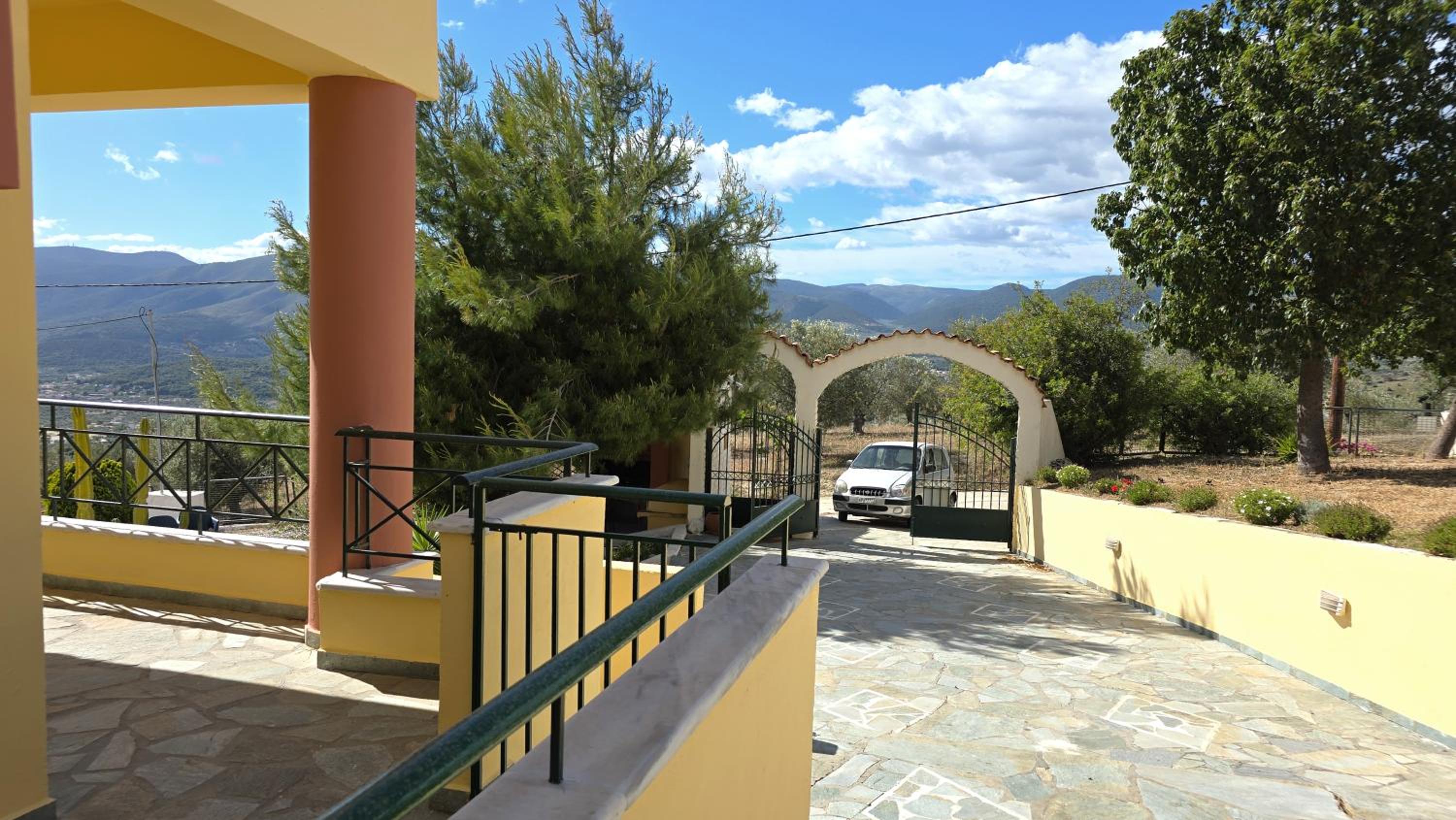 Villa Theonymfi