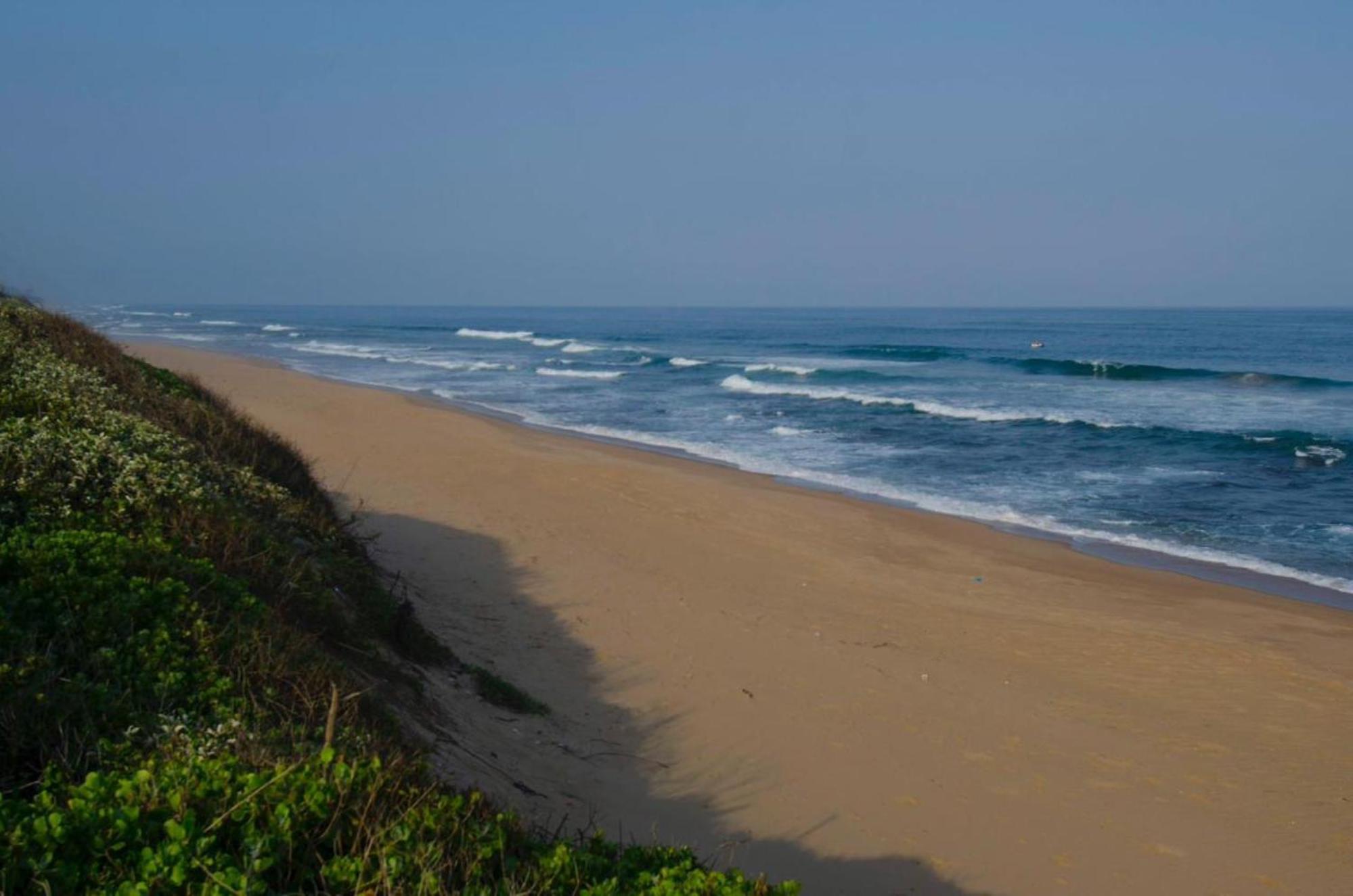 6 Dolphin Views La Mercy Beachfront view 2