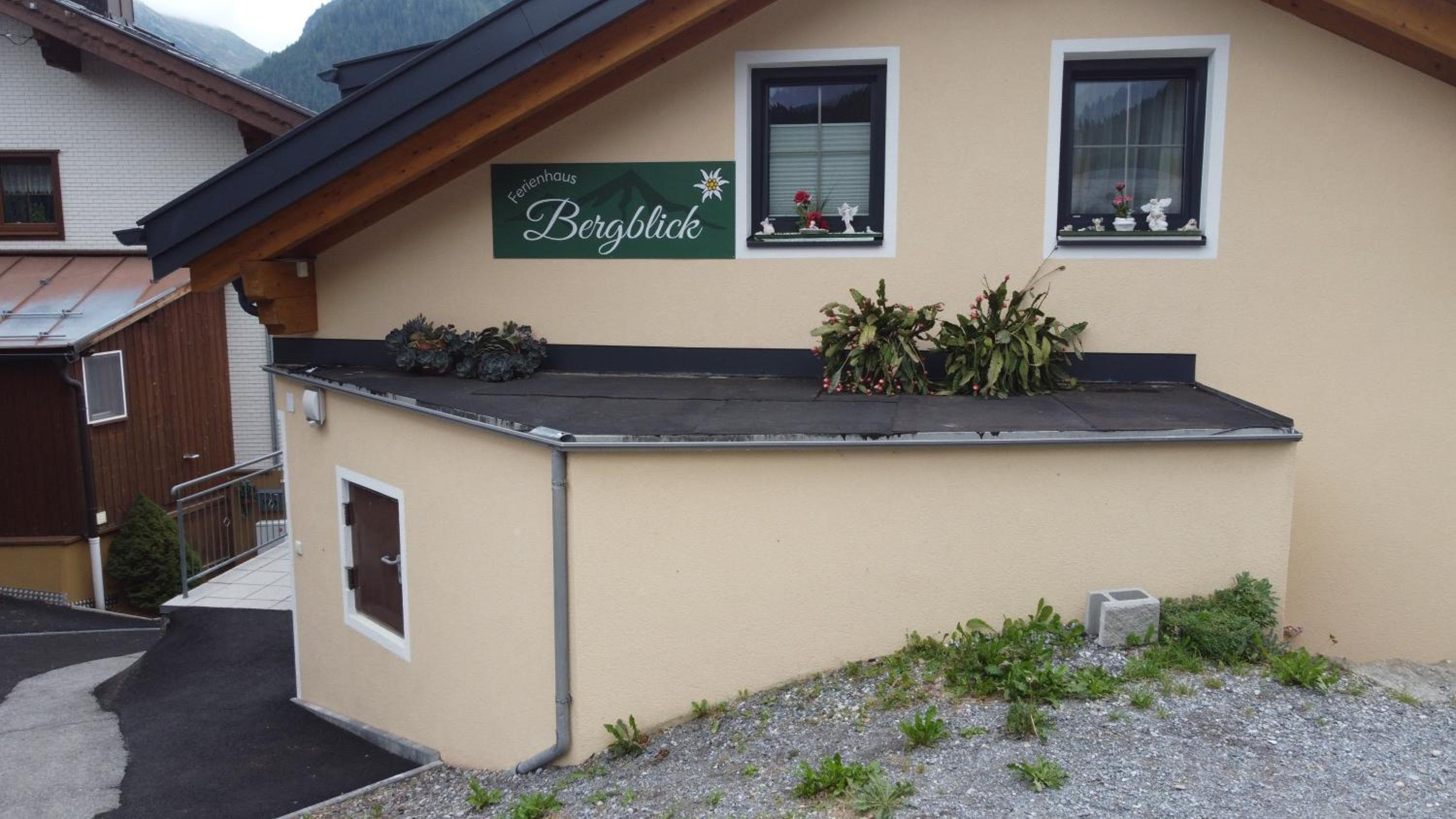 Ferienhaus Bergblick Kappl, nur 17 Minuten vom Skigebiet Ischgl entfernt