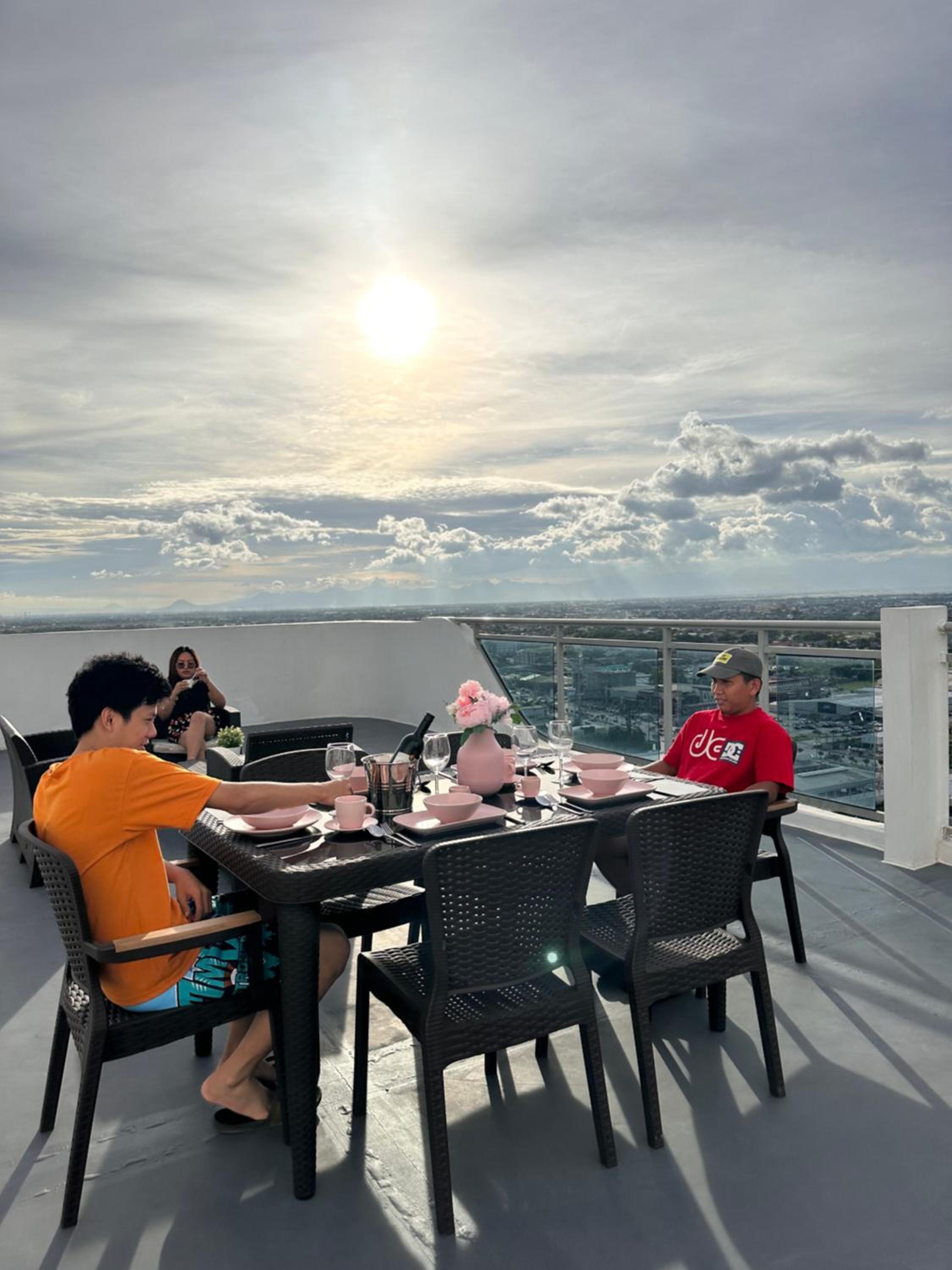 Analiza Penthouse Azure North